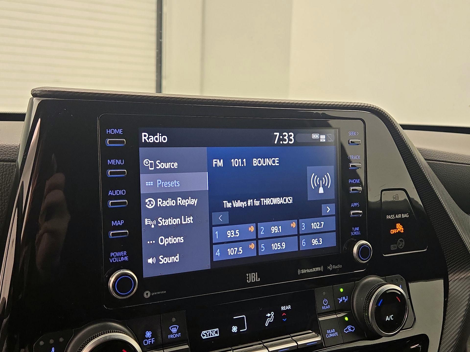 Thumbnail: 2021 Toyota Highlander - 15