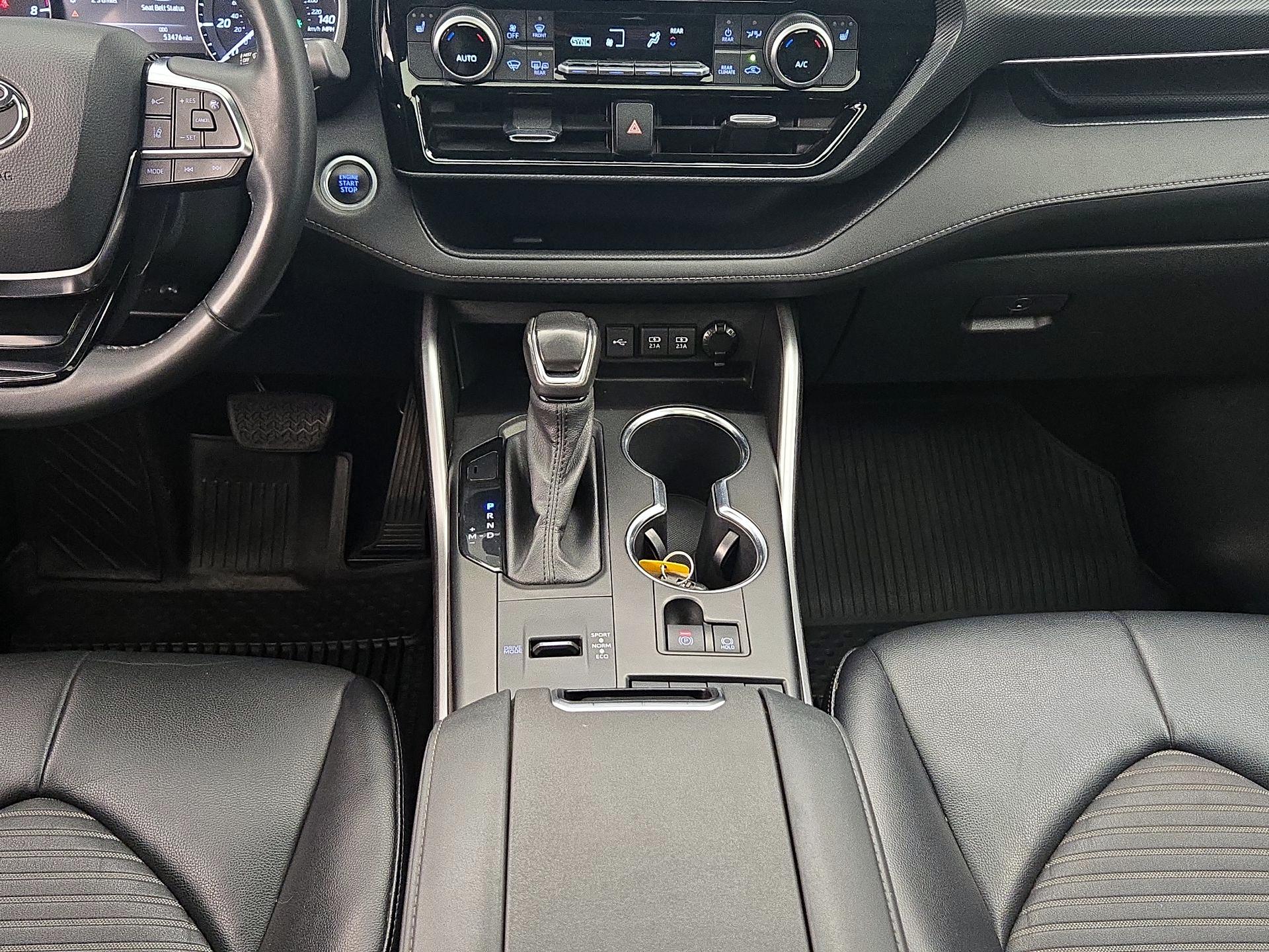 Thumbnail: 2021 Toyota Highlander - 17