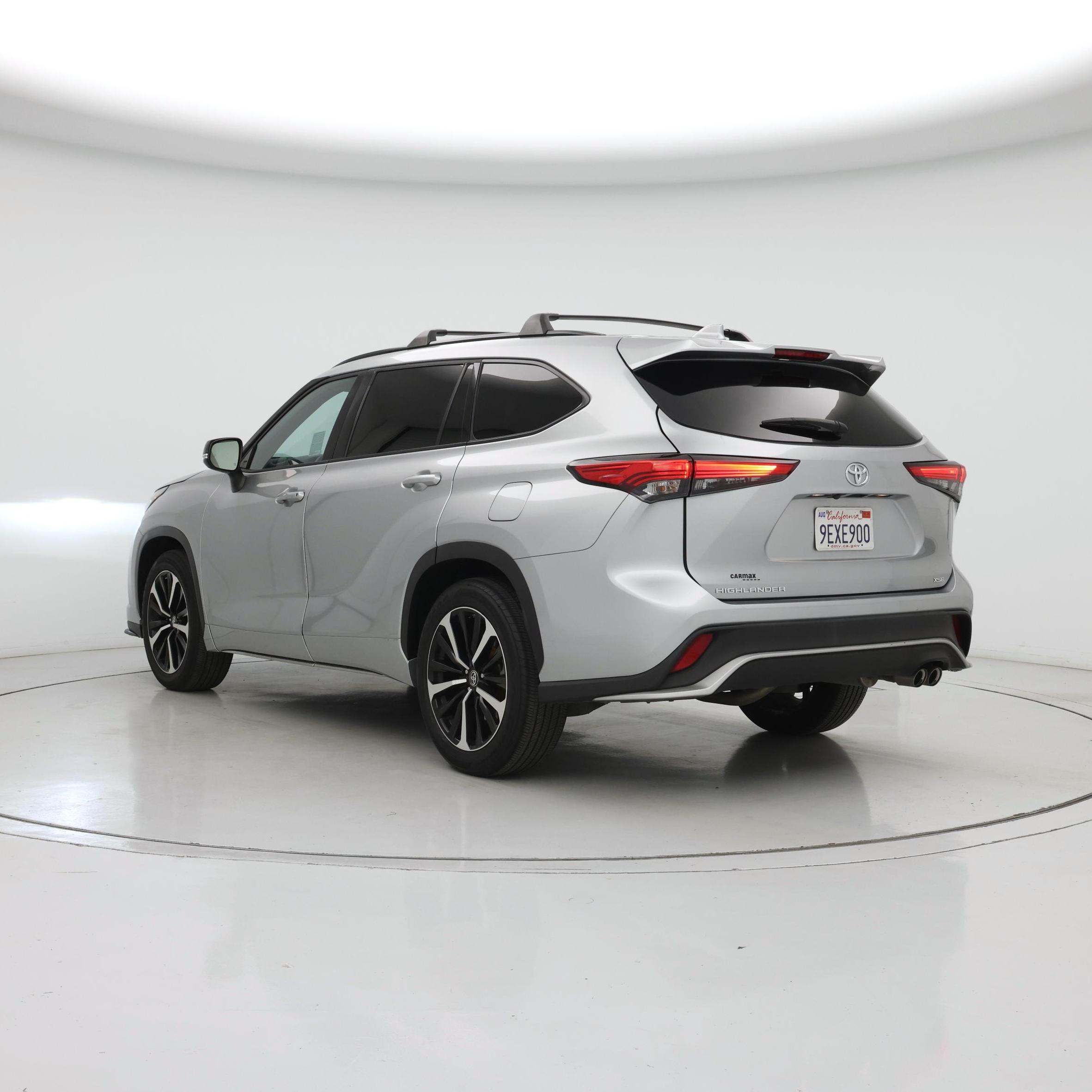 Thumbnail: 2021 Toyota Highlander - 2