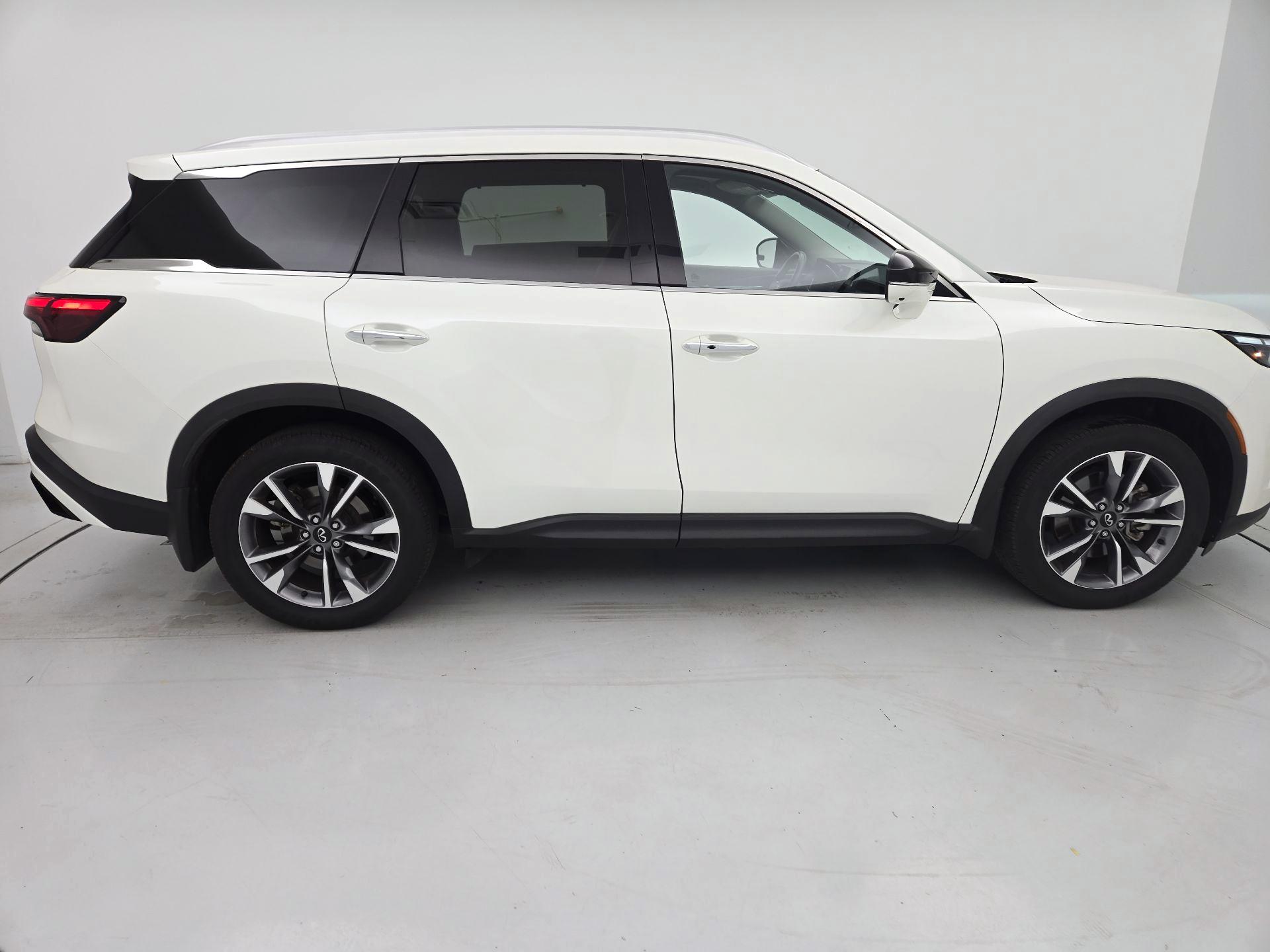 Thumbnail: 2023 INFINITI QX60 - 4