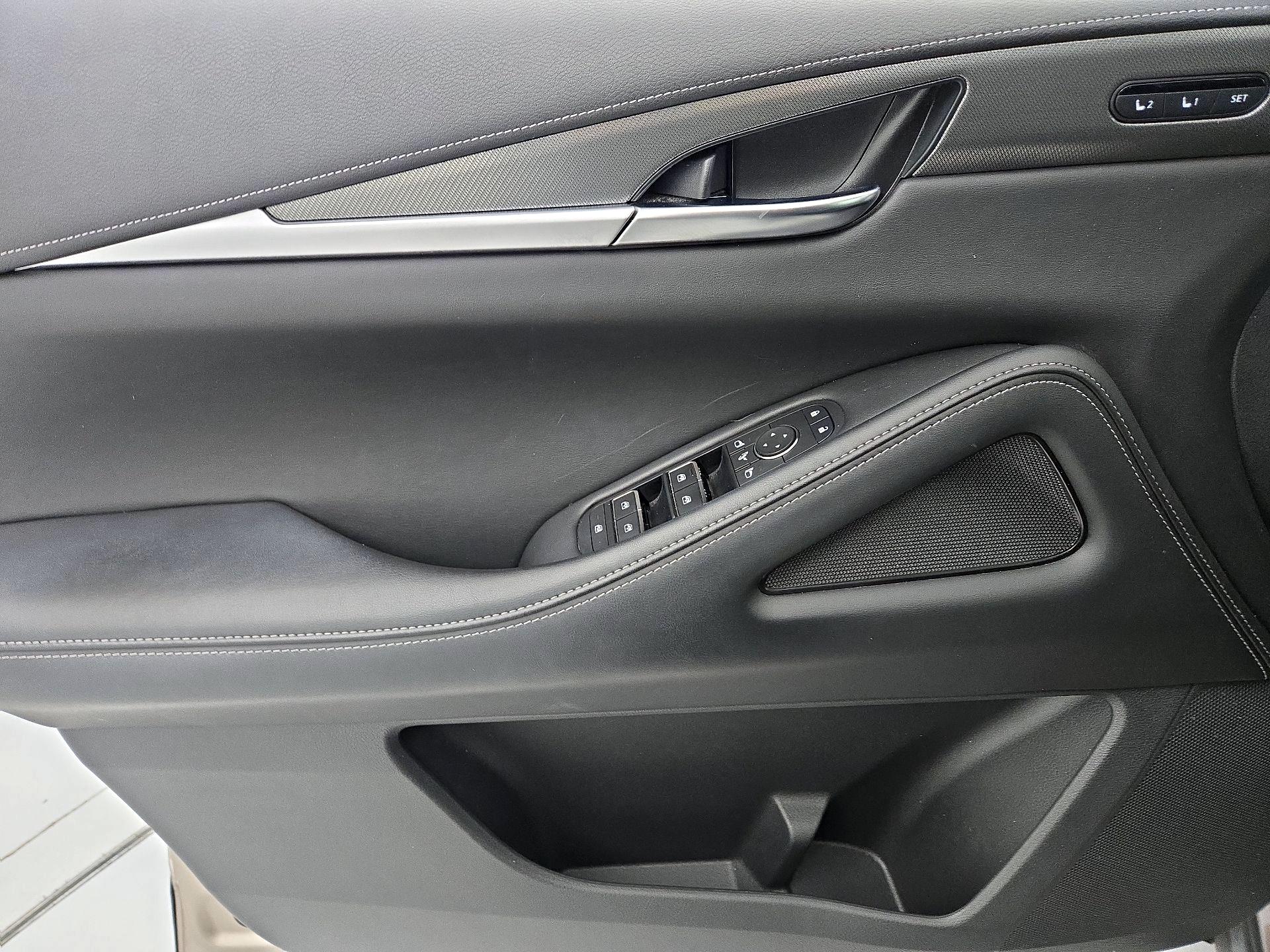 Thumbnail: 2023 INFINITI QX60 - 10