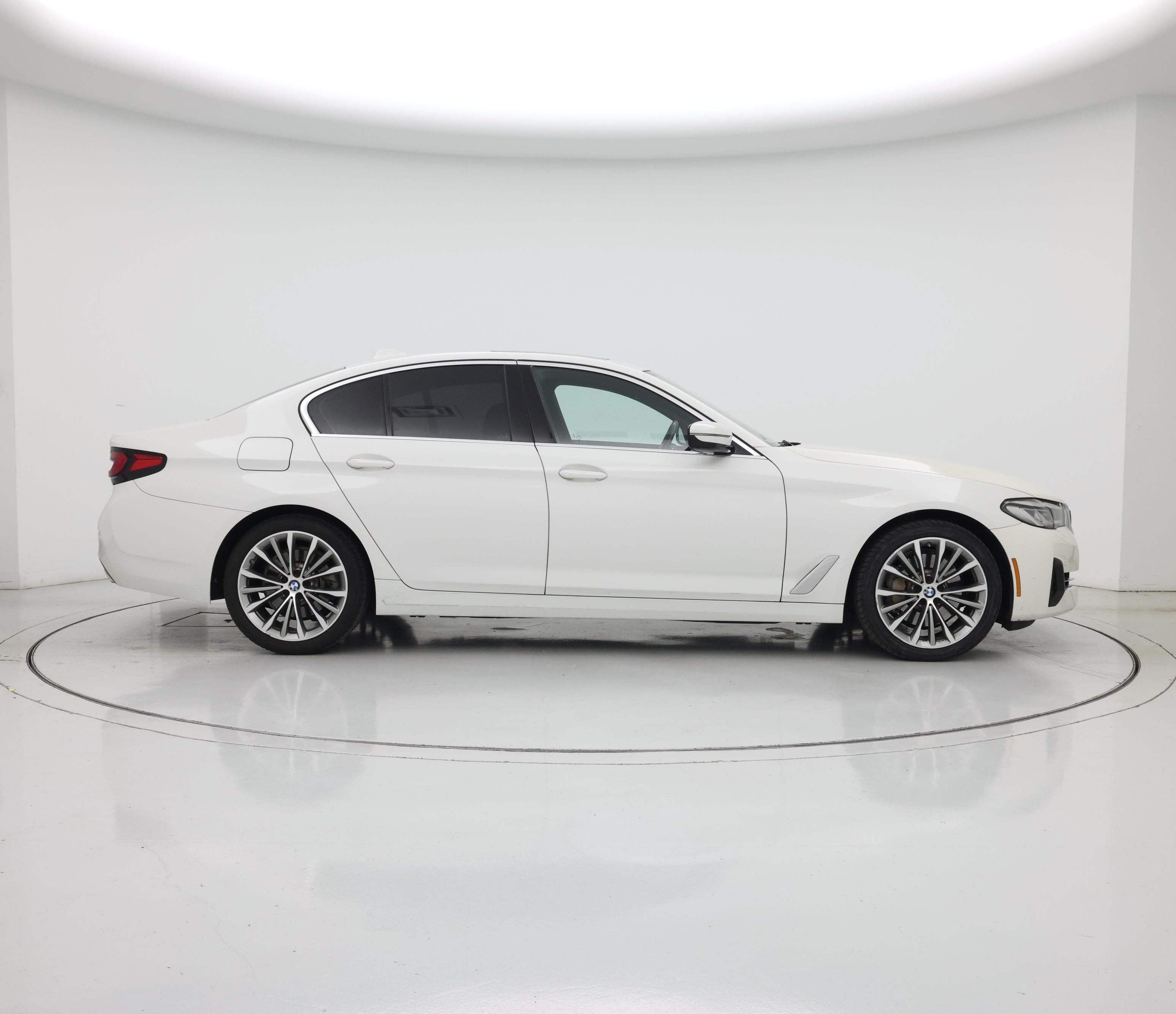 Thumbnail: 2023 BMW 5 Series - 7