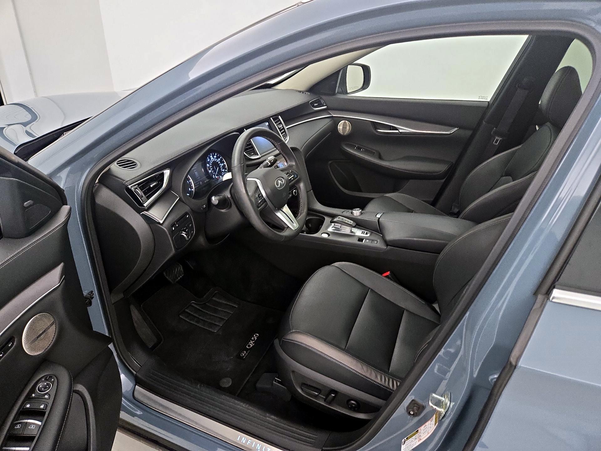 Thumbnail: 2023 INFINITI QX50 - 11