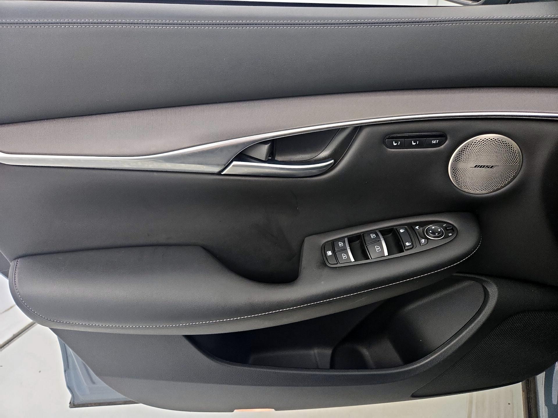 Thumbnail: 2023 INFINITI QX50 - 12