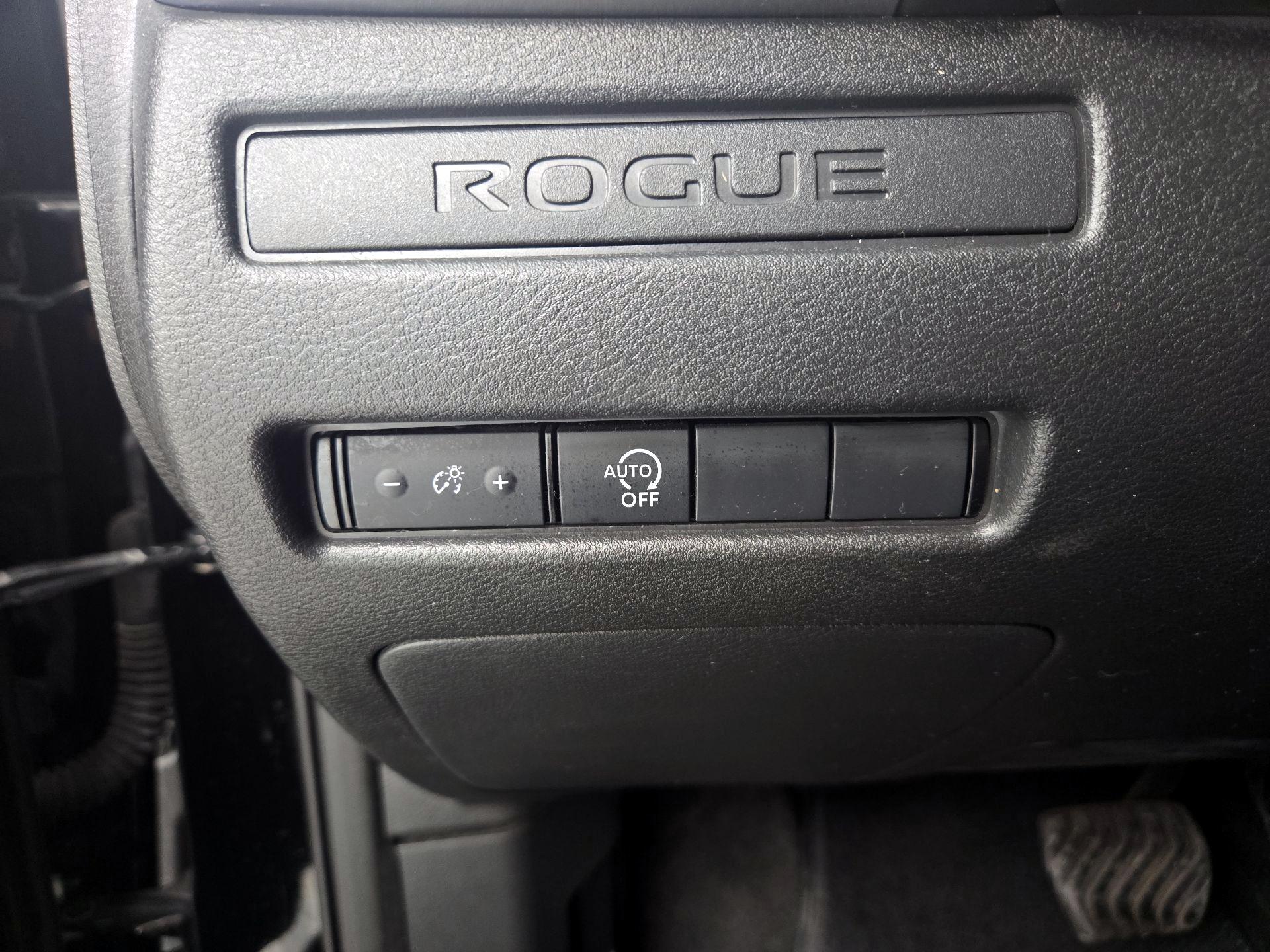 Thumbnail: 2023 Nissan Rogue - 13