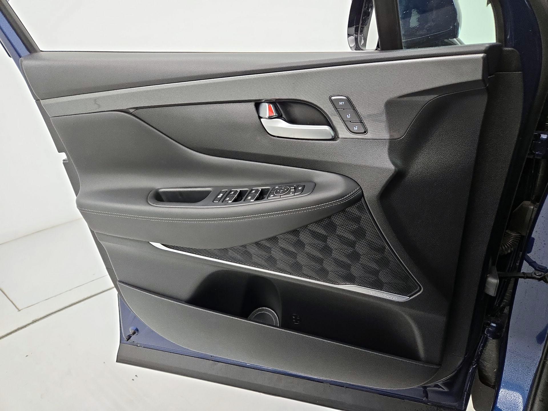 Thumbnail: 2023 Hyundai Santa Fe - 12