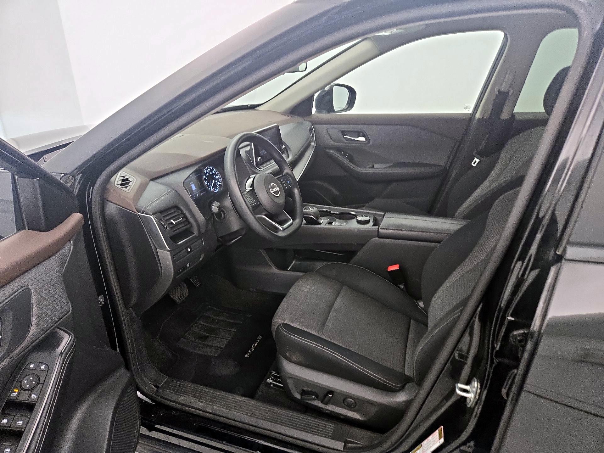 Thumbnail: 2023 Nissan Rogue - 11