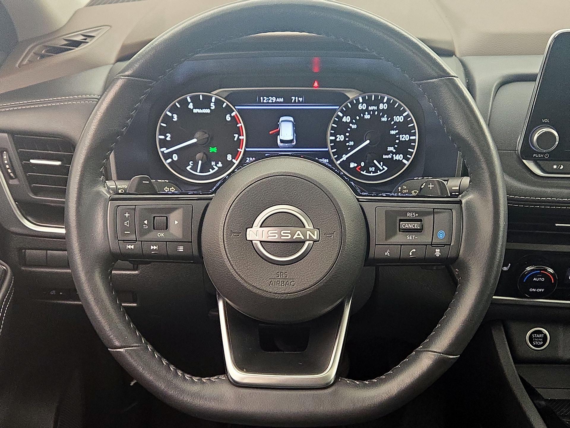 Thumbnail: 2023 Nissan Rogue - 10