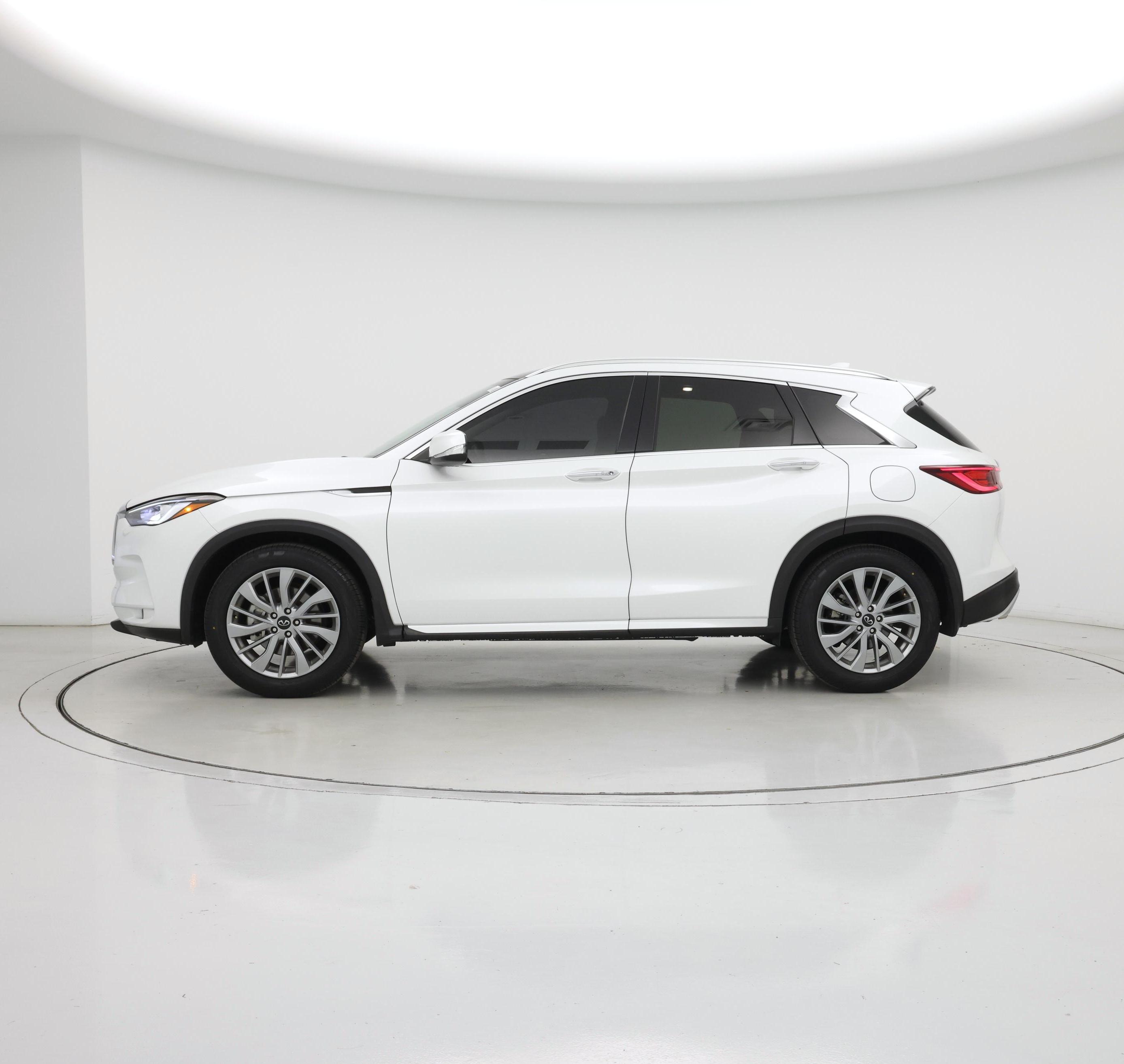 Thumbnail: 2023 INFINITI QX50 - 3