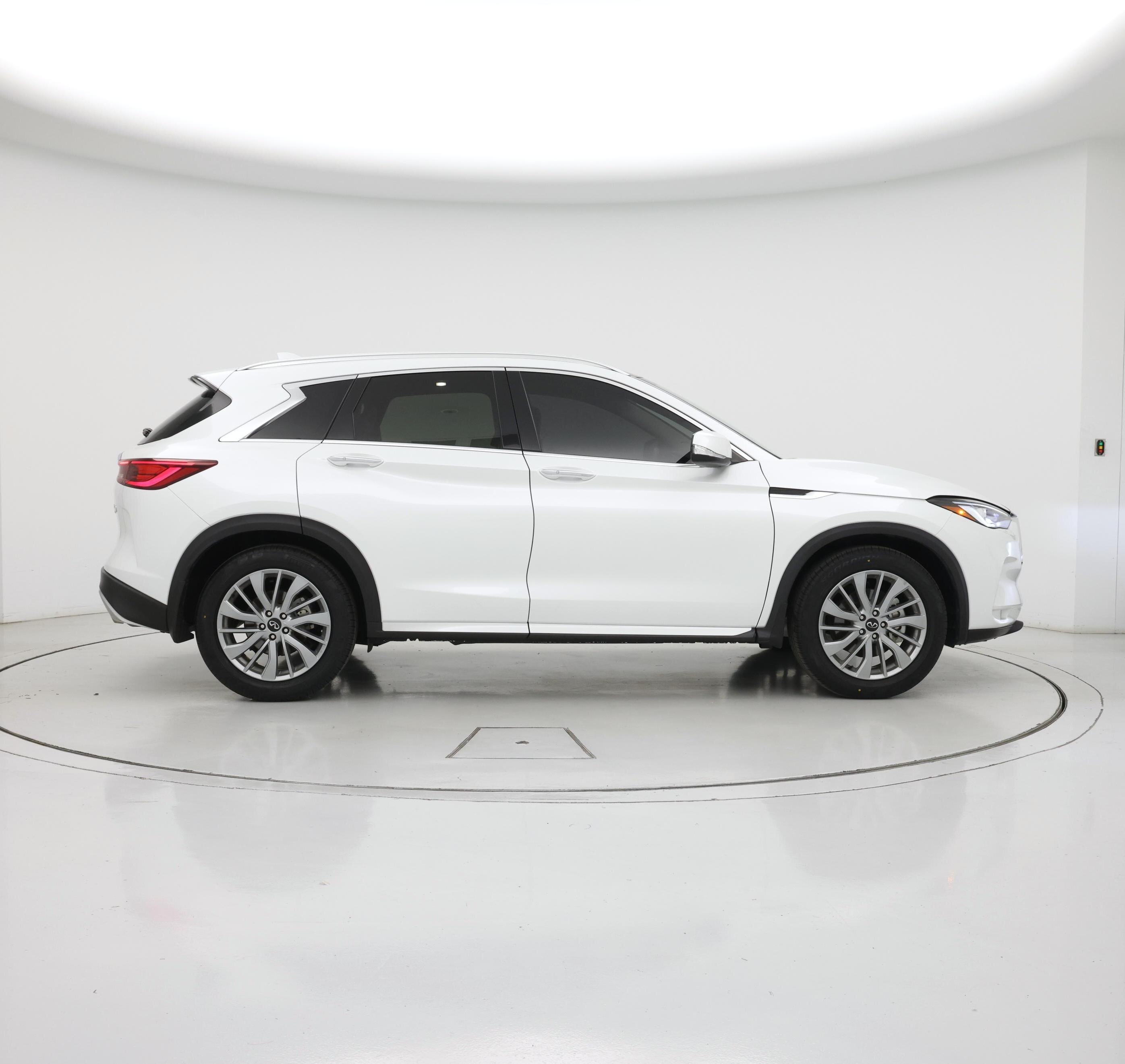 Thumbnail: 2023 INFINITI QX50 - 7