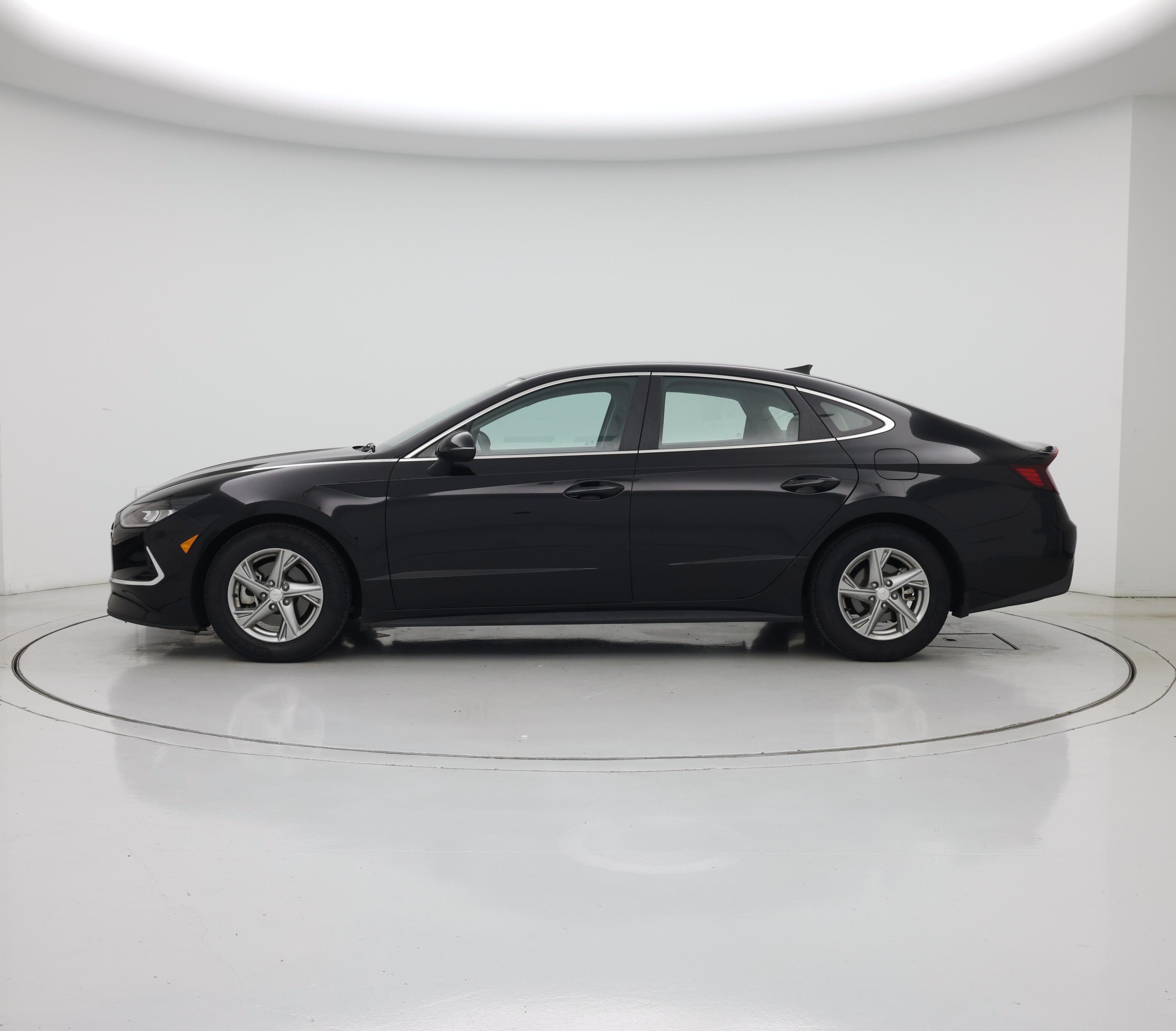 Thumbnail: 2023 Hyundai Sonata - 3