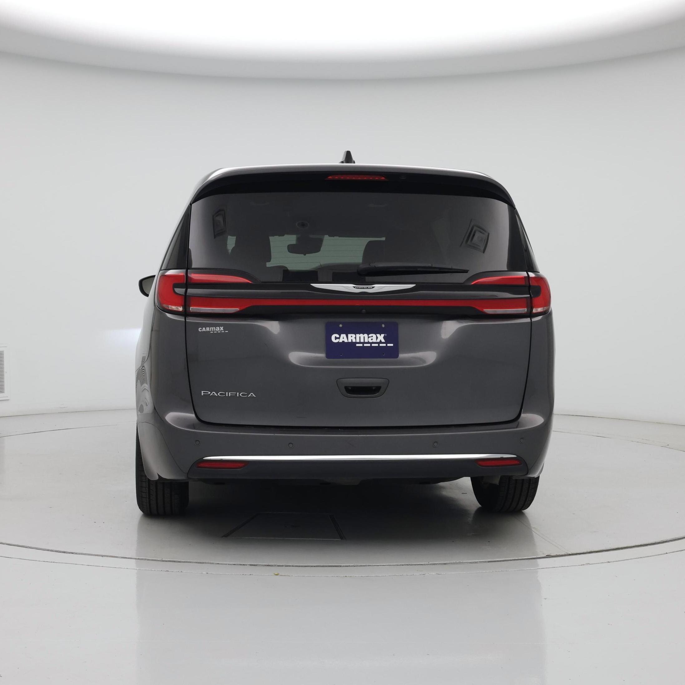 Thumbnail: 2023 Chrysler Pacifica - 6