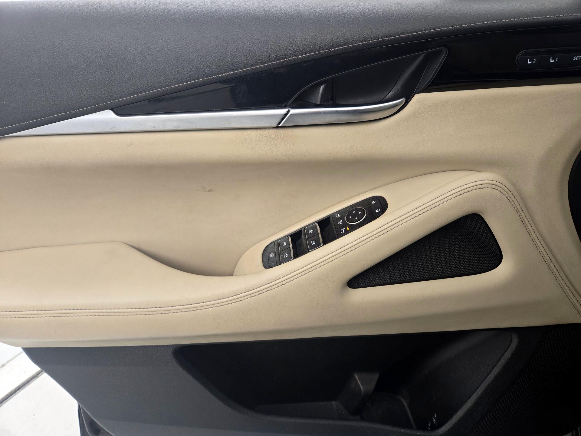 Thumbnail: 2022 INFINITI QX60 - 12