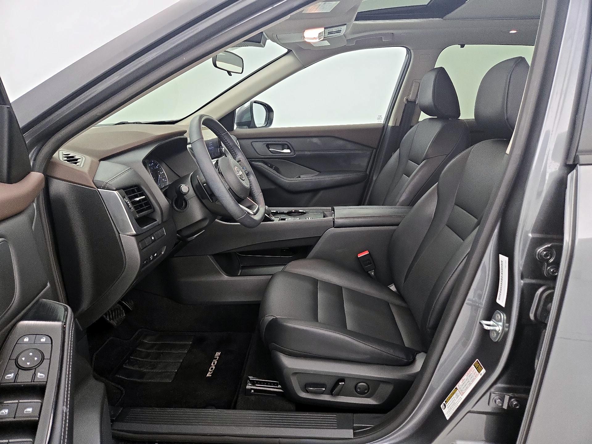 Thumbnail: 2023 Nissan Rogue - 11