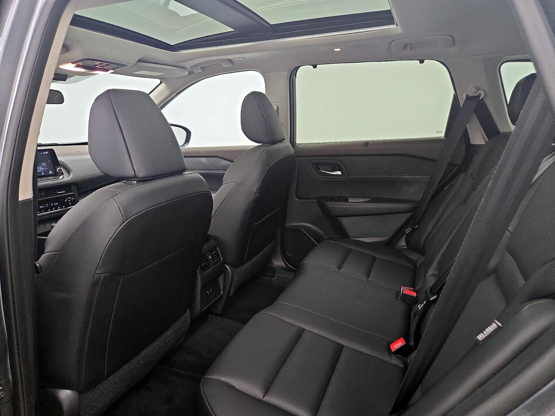 Thumbnail: 2023 Nissan Rogue - 20