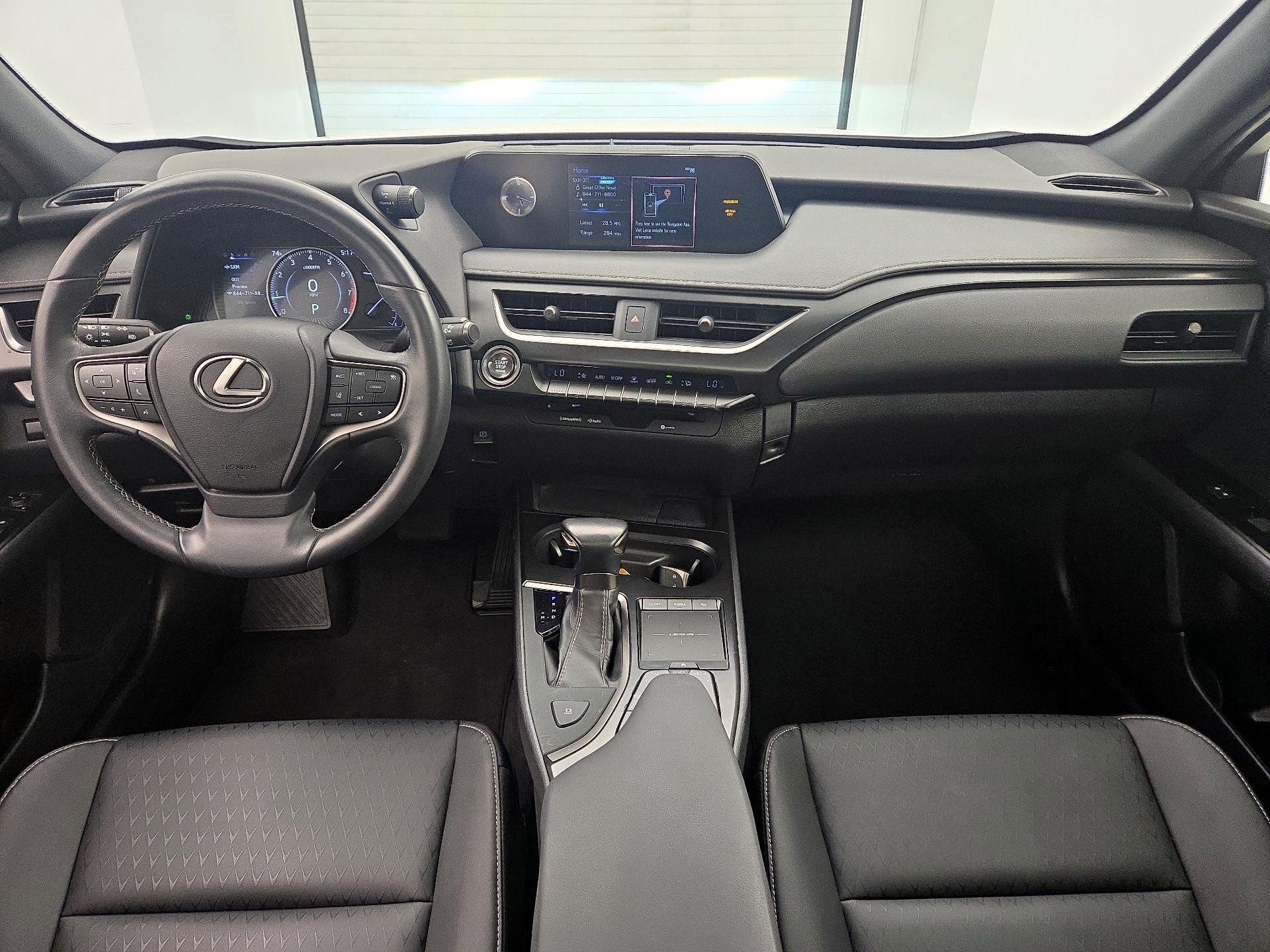 Thumbnail: 2020 Lexus UX - 9