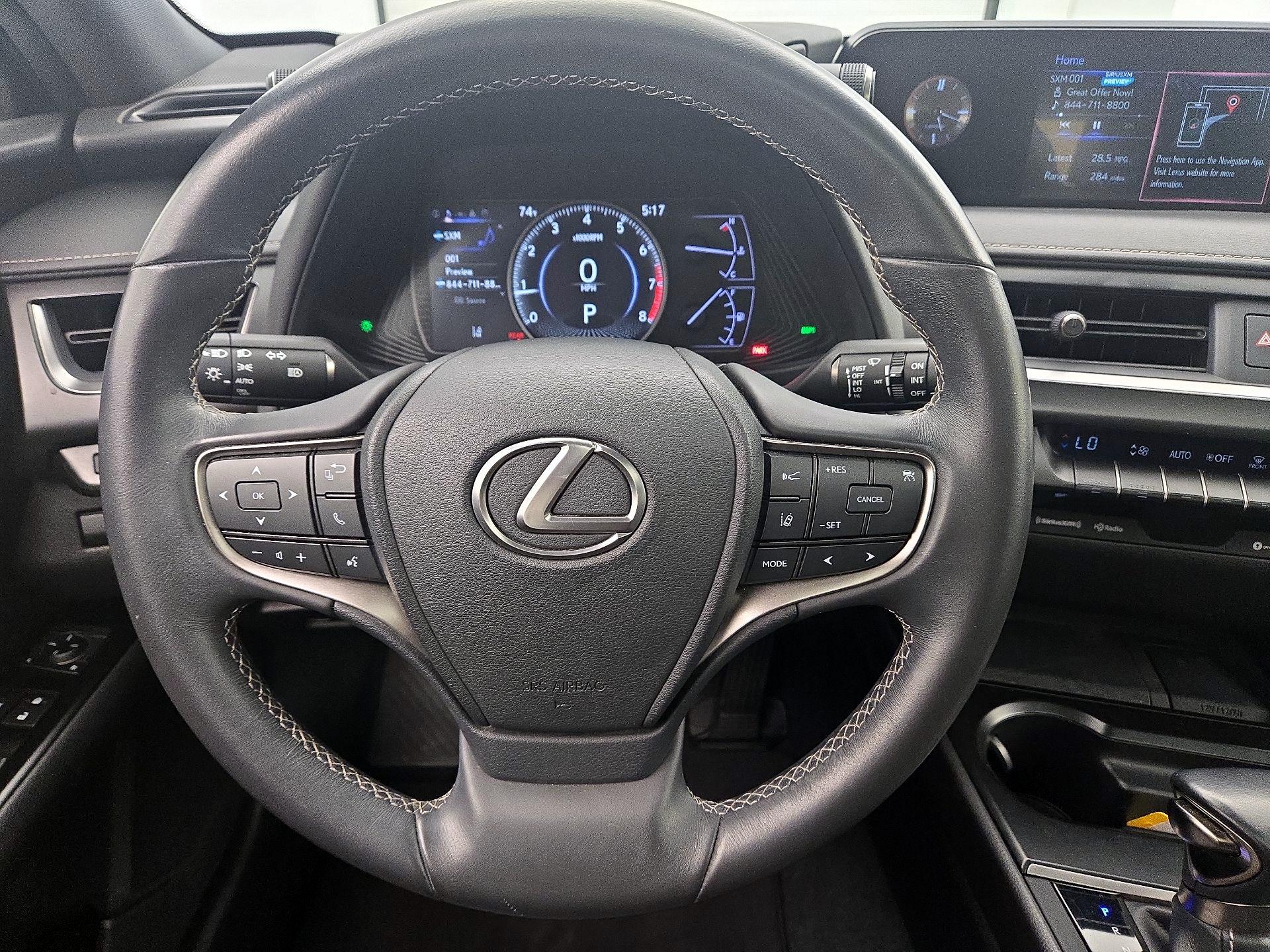 Thumbnail: 2020 Lexus UX - 10