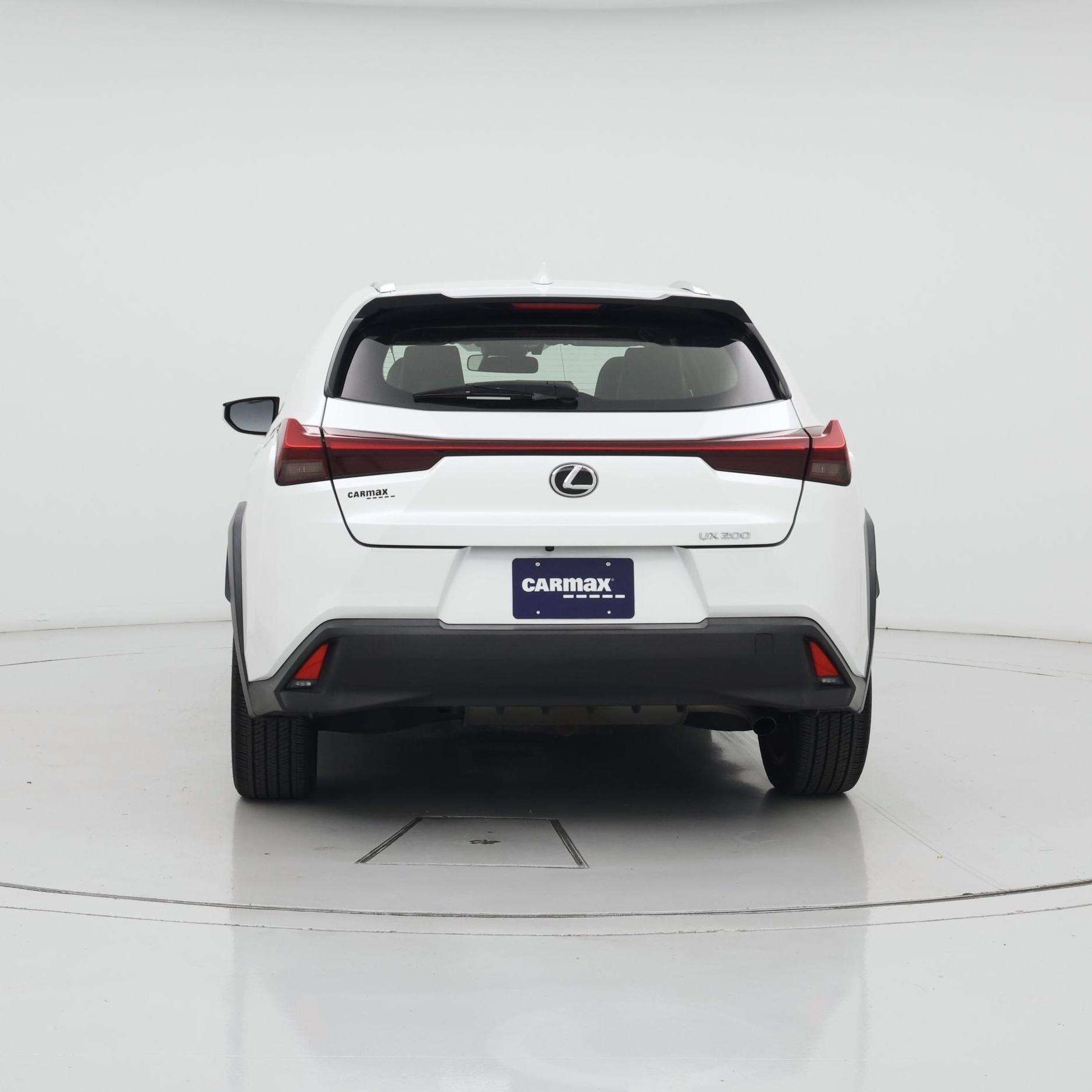 Thumbnail: 2020 Lexus UX - 6