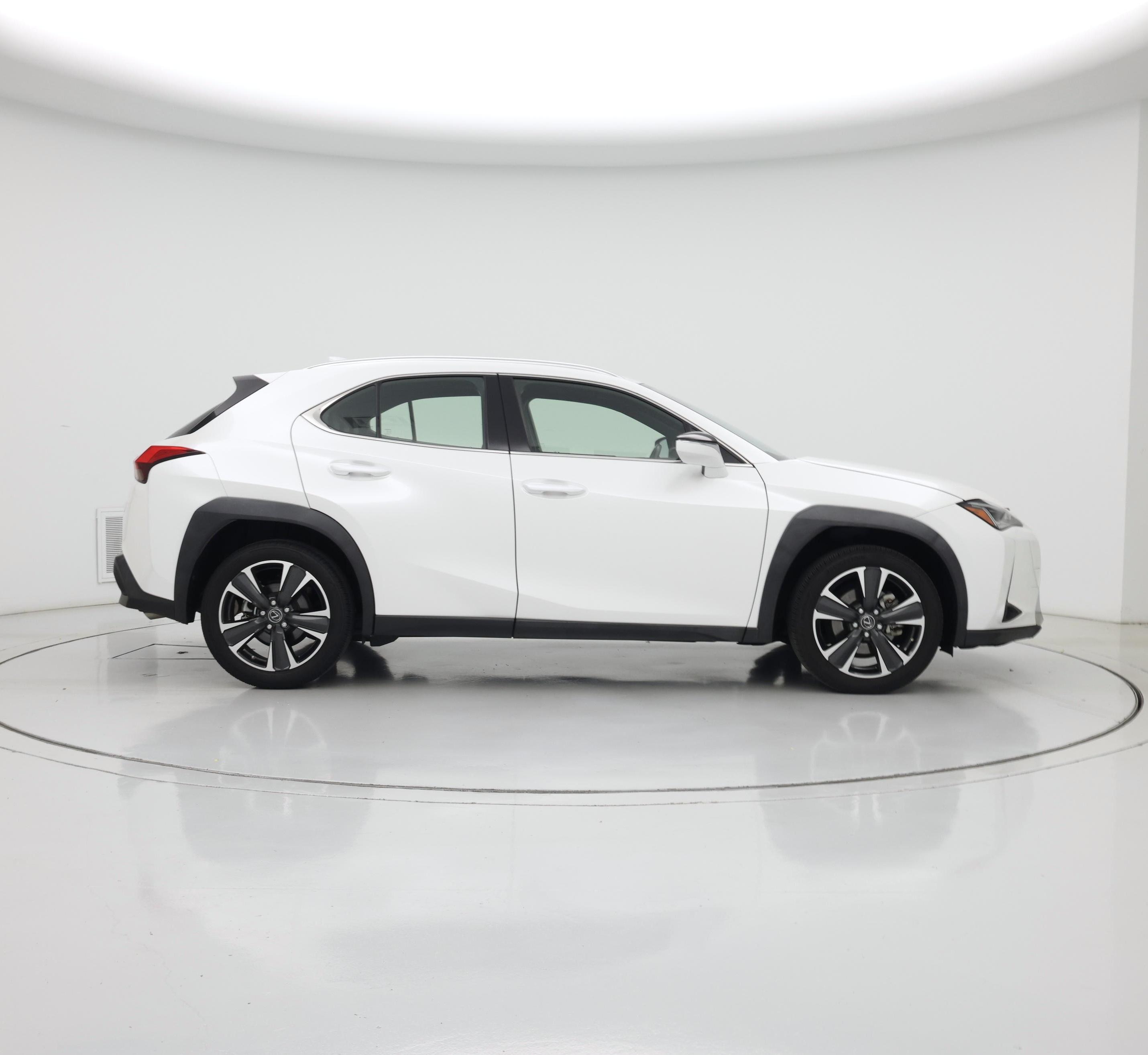 Thumbnail: 2020 Lexus UX - 7