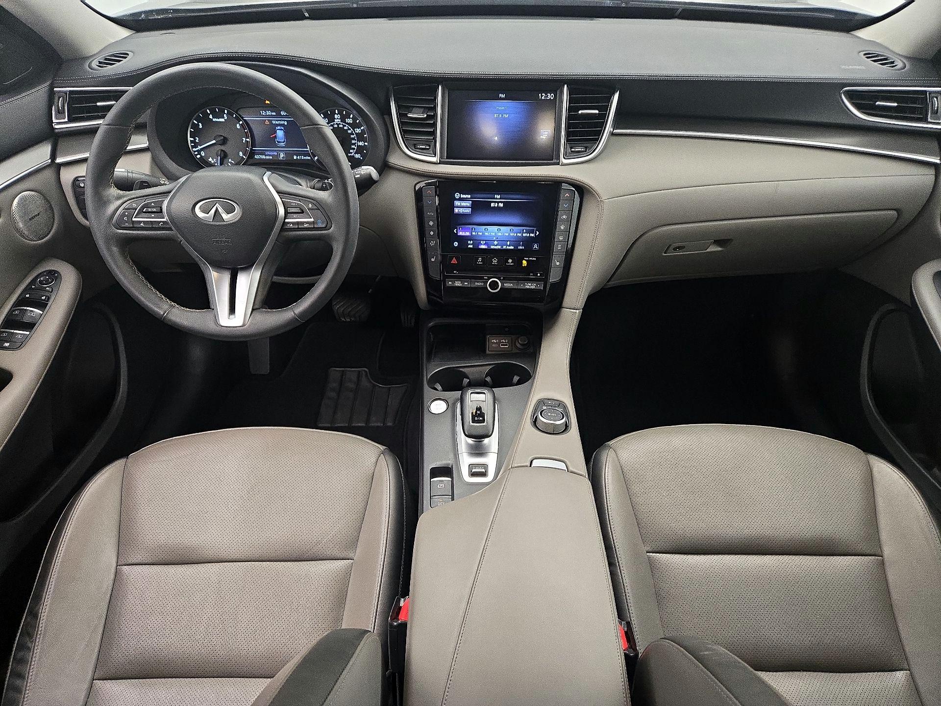Thumbnail: 2023 INFINITI QX50 - 9