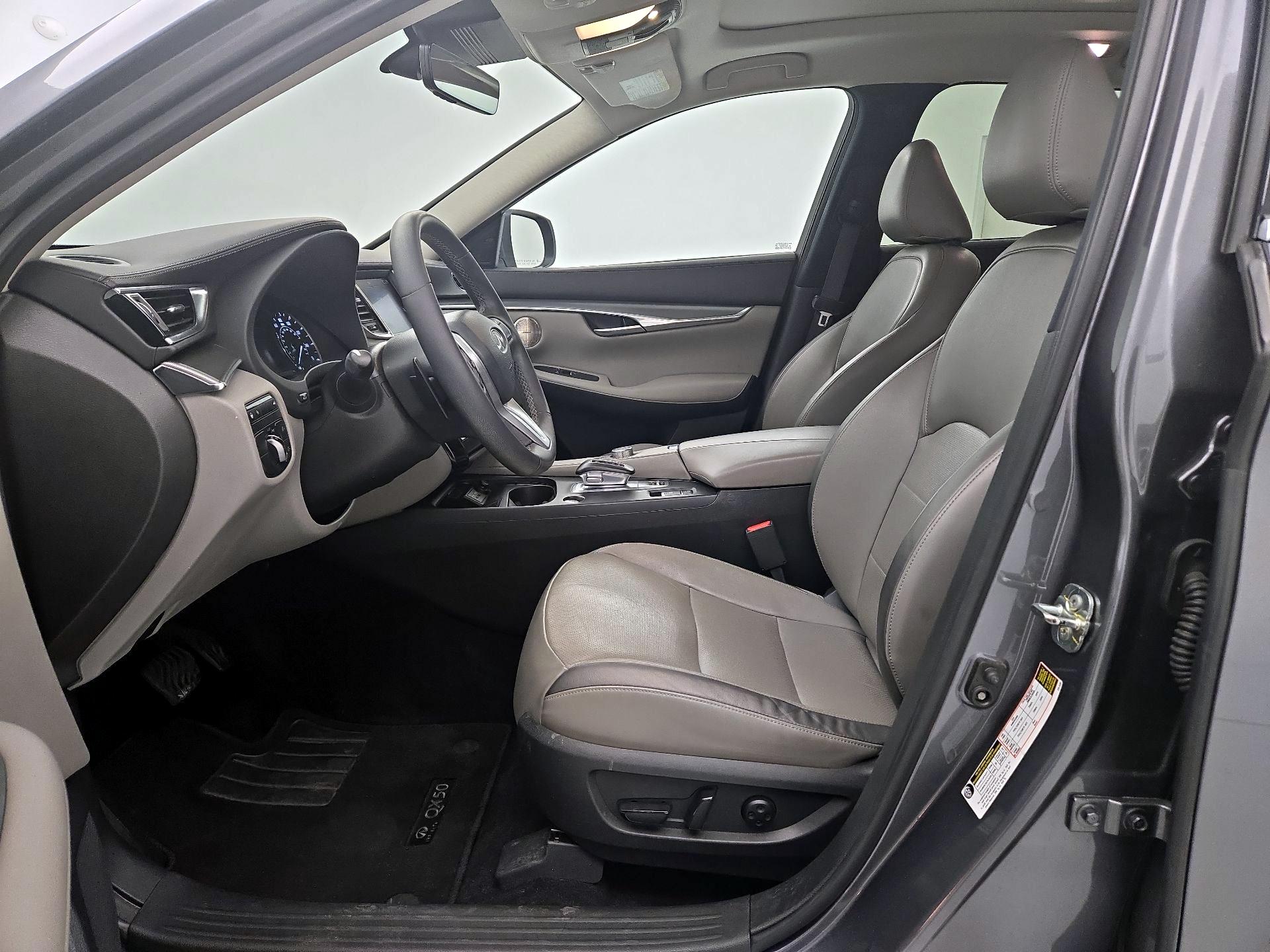 Thumbnail: 2023 INFINITI QX50 - 11