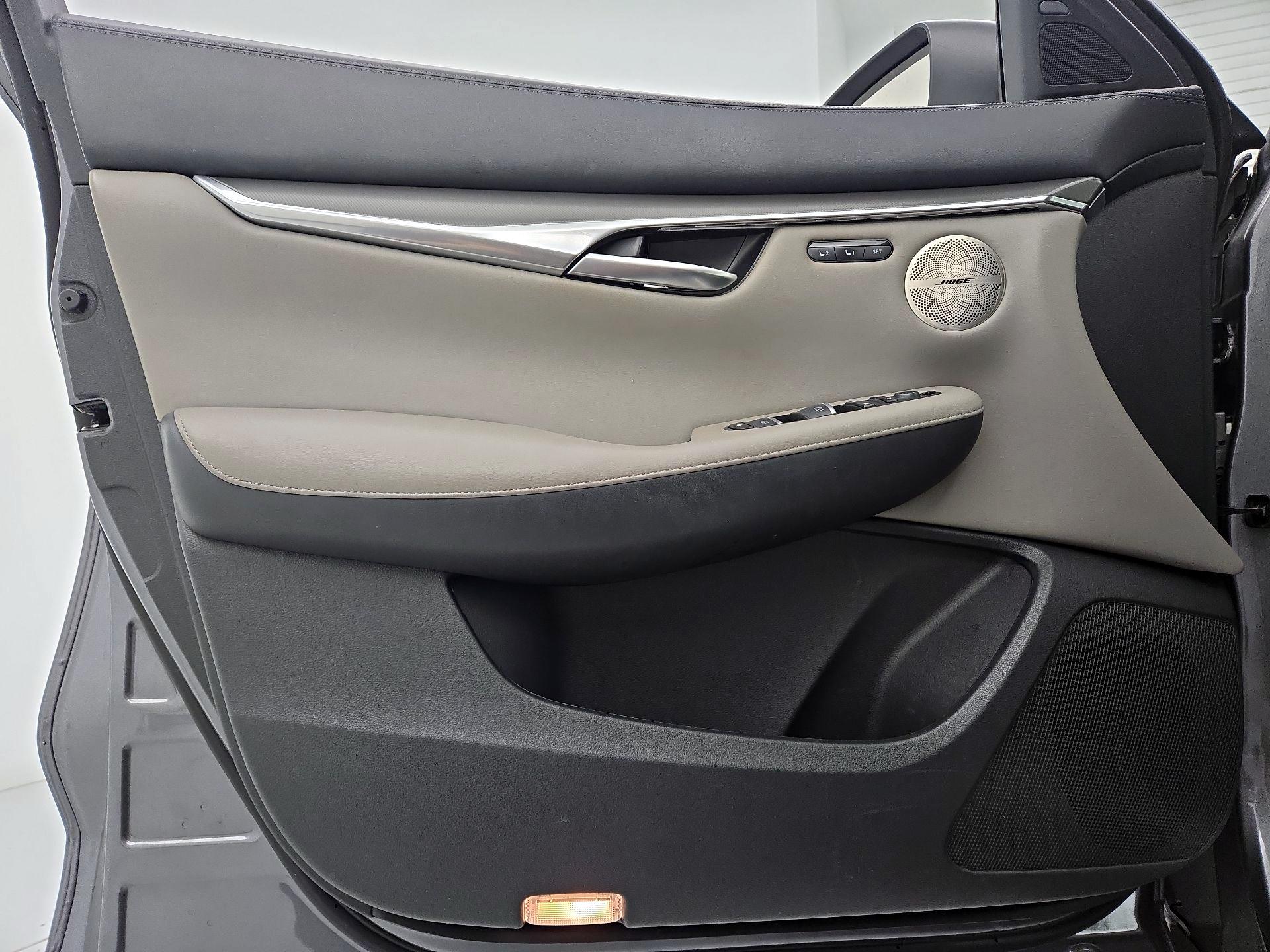 Thumbnail: 2023 INFINITI QX50 - 12