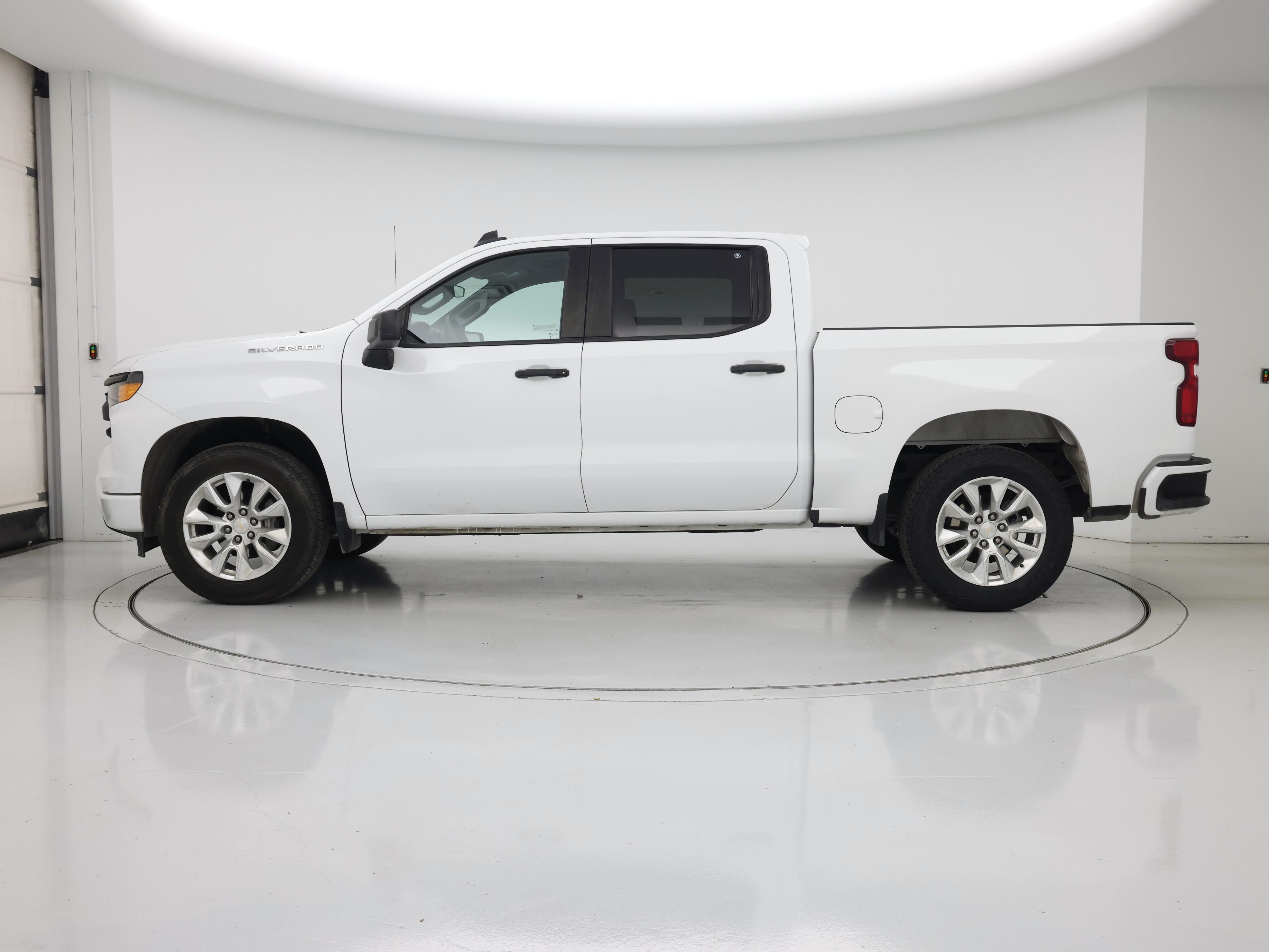 Thumbnail: 2024 Chevrolet Silverado 1500 - 3