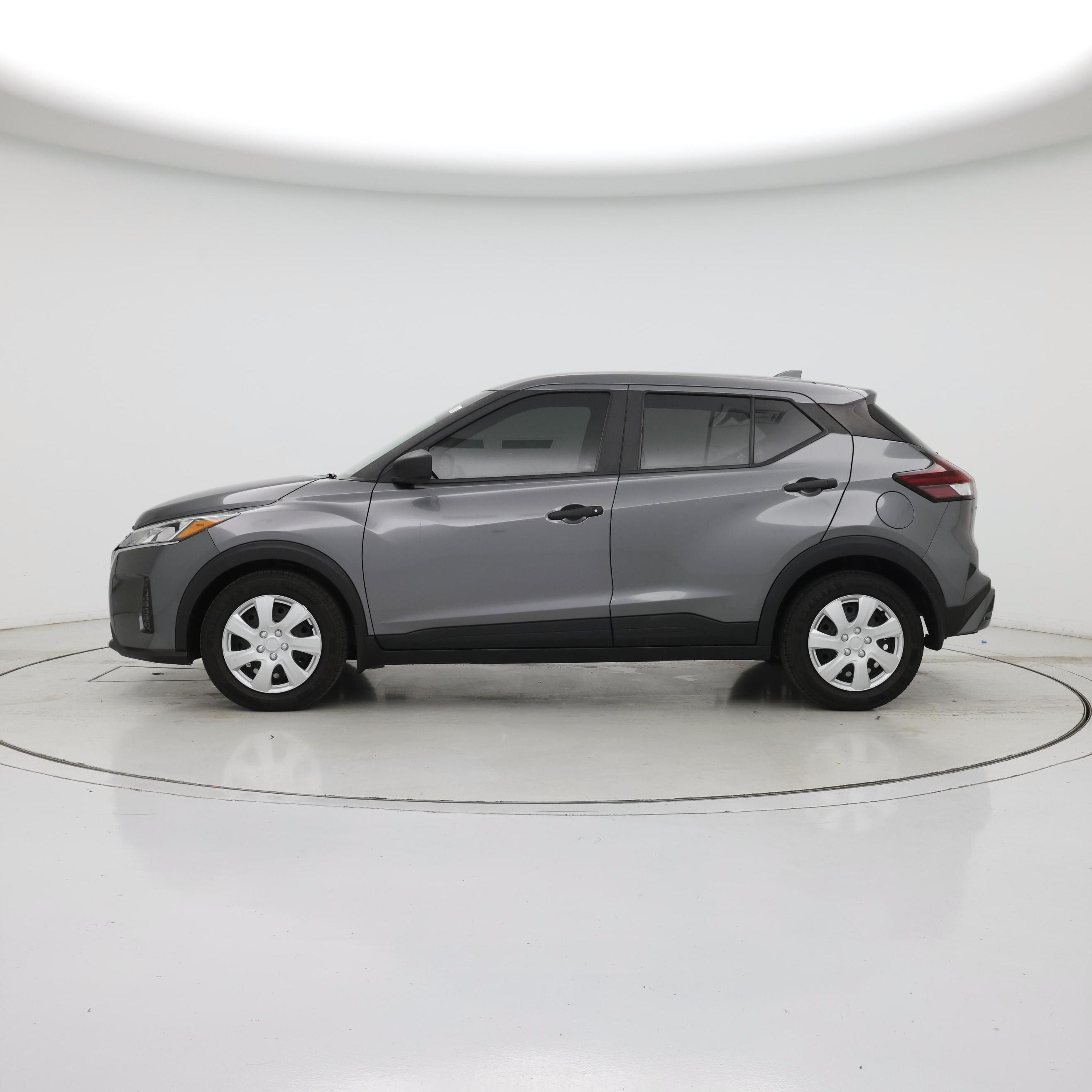 Thumbnail: 2022 Nissan Kicks - 3