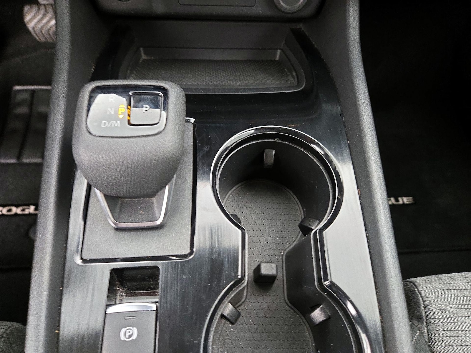 2023 Nissan Rogue SV - Photo 16