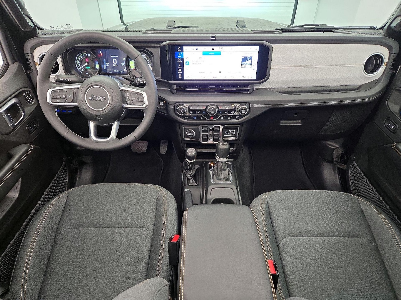 2025 Jeep Wrangler 4xe Sahara 4XE - Photo 10