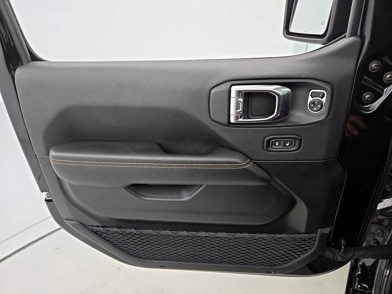 2025 Jeep Wrangler 4xe Sahara 4XE - Photo 13