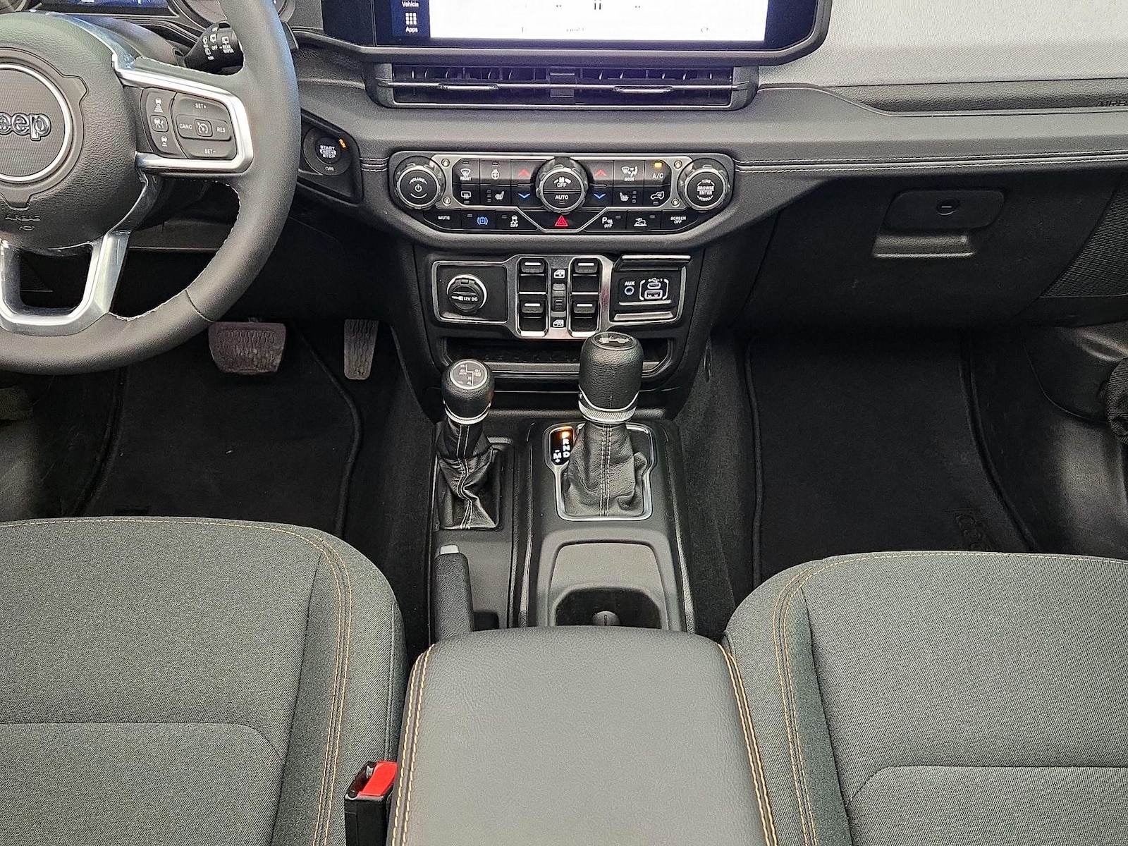 2025 Jeep Wrangler 4xe Sahara 4XE - Photo 18