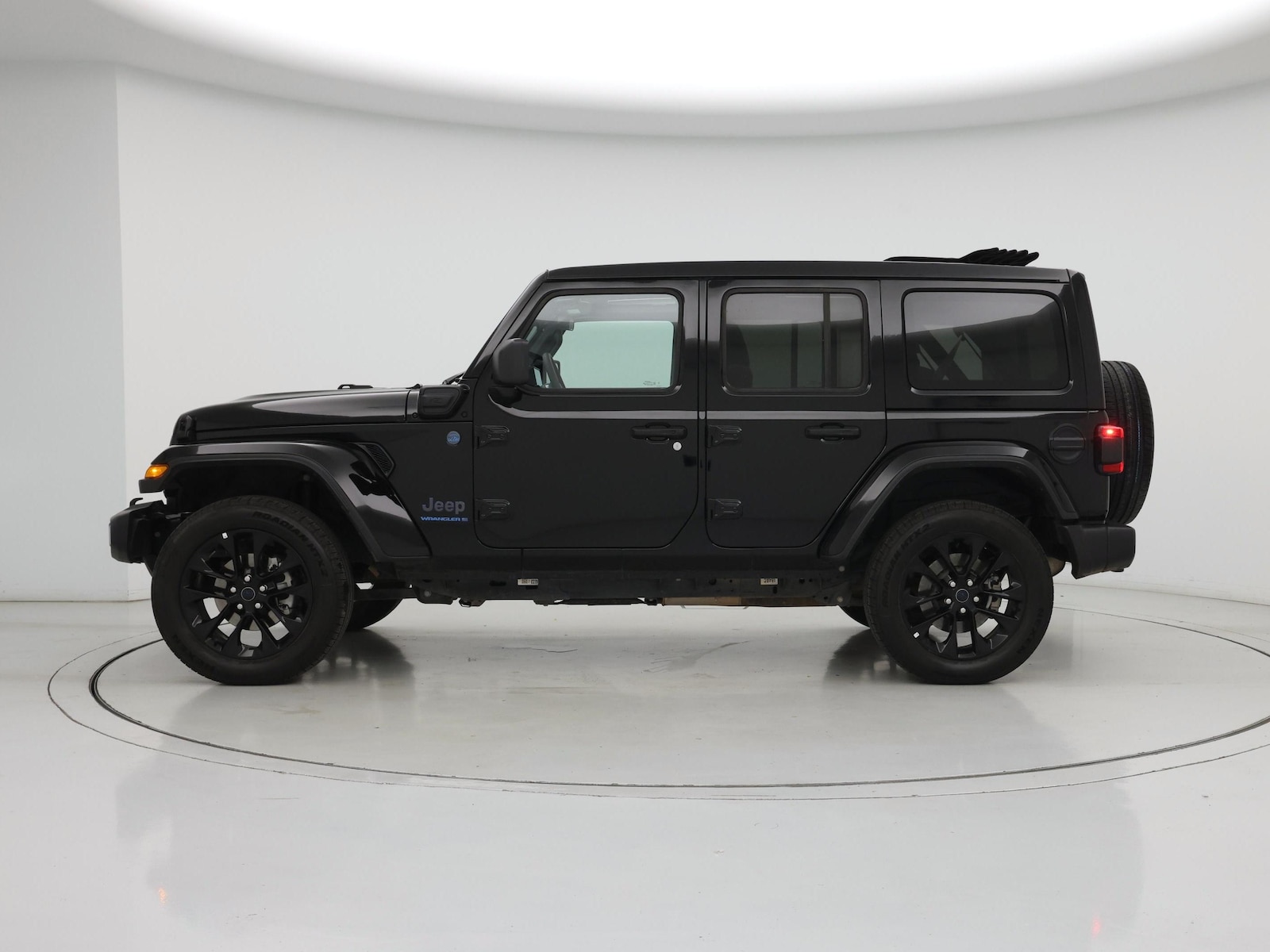 2025 Jeep Wrangler 4xe Sahara 4XE - Photo 4
