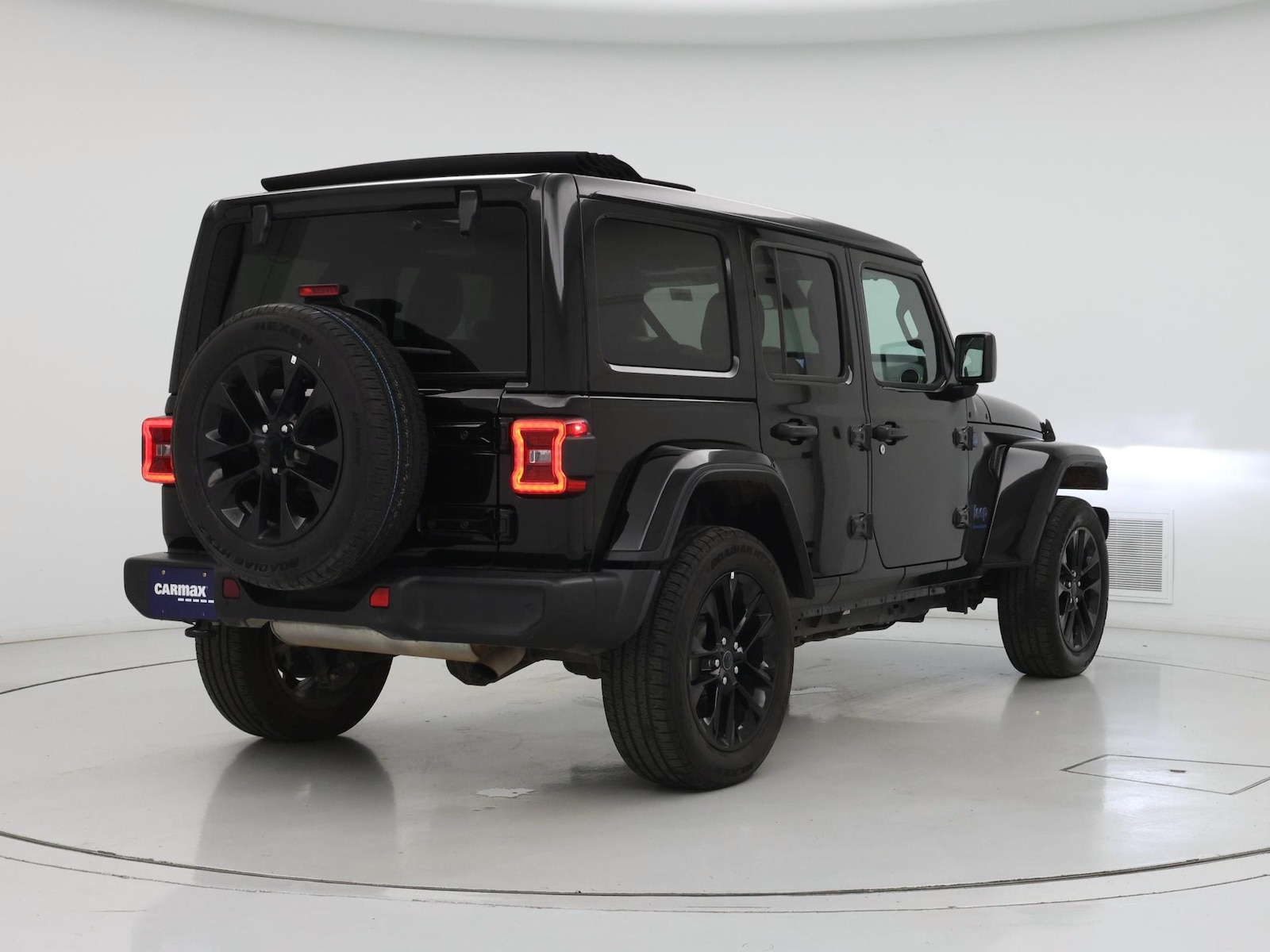 2025 Jeep Wrangler 4xe Sahara 4XE - Photo 9