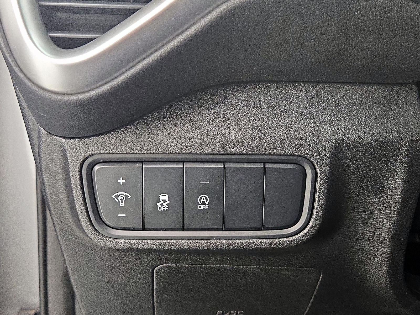 2023 Kia Soul LX - Photo 14