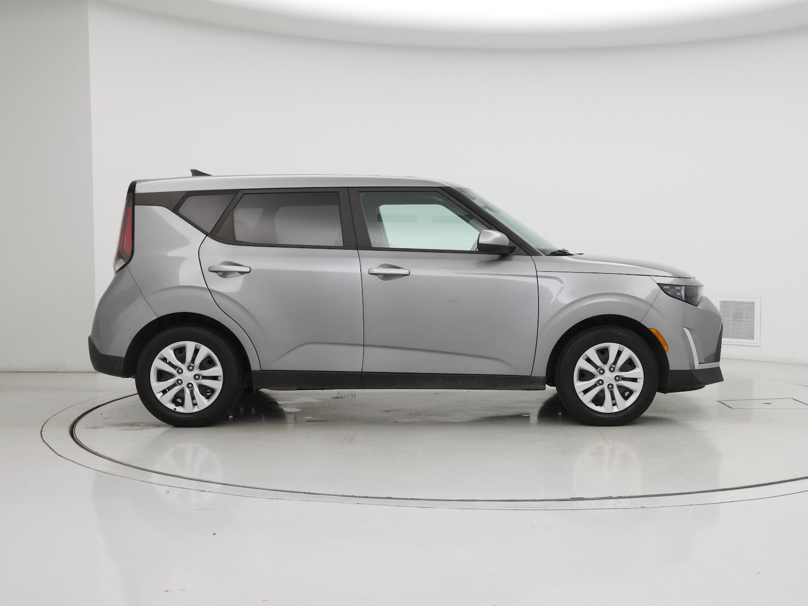 2023 Kia Soul LX - Photo 8