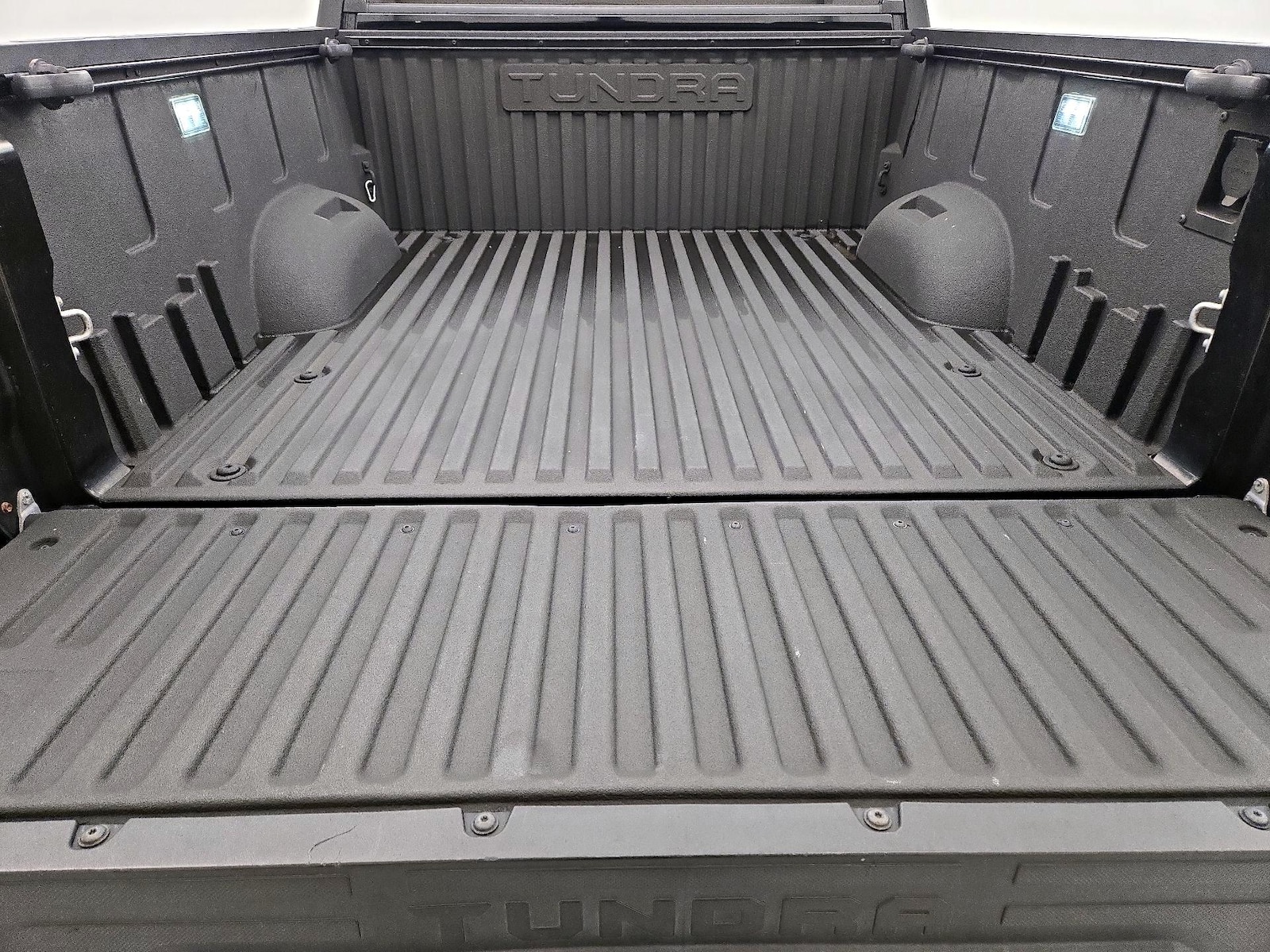 2023 Toyota Tundra Limited - Photo 22
