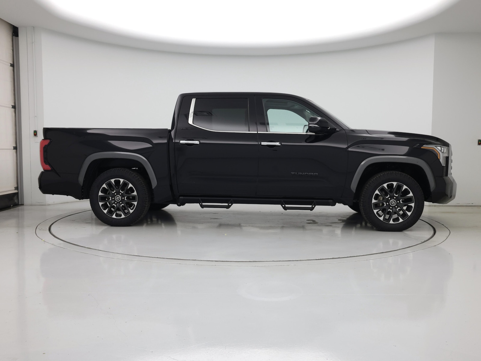 2023 Toyota Tundra Limited - Photo 8
