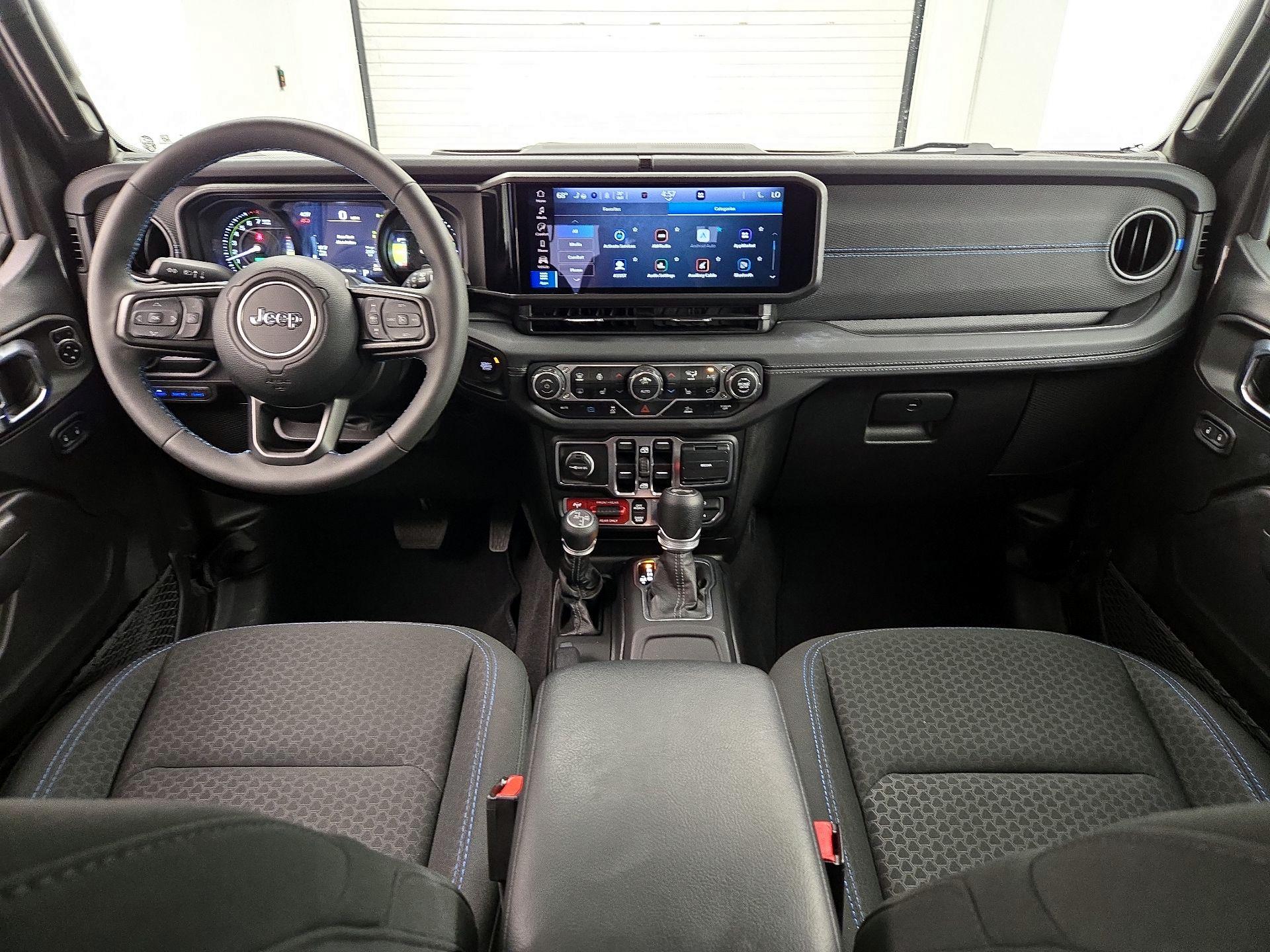 Thumbnail: 2025 Jeep Wrangler - 9