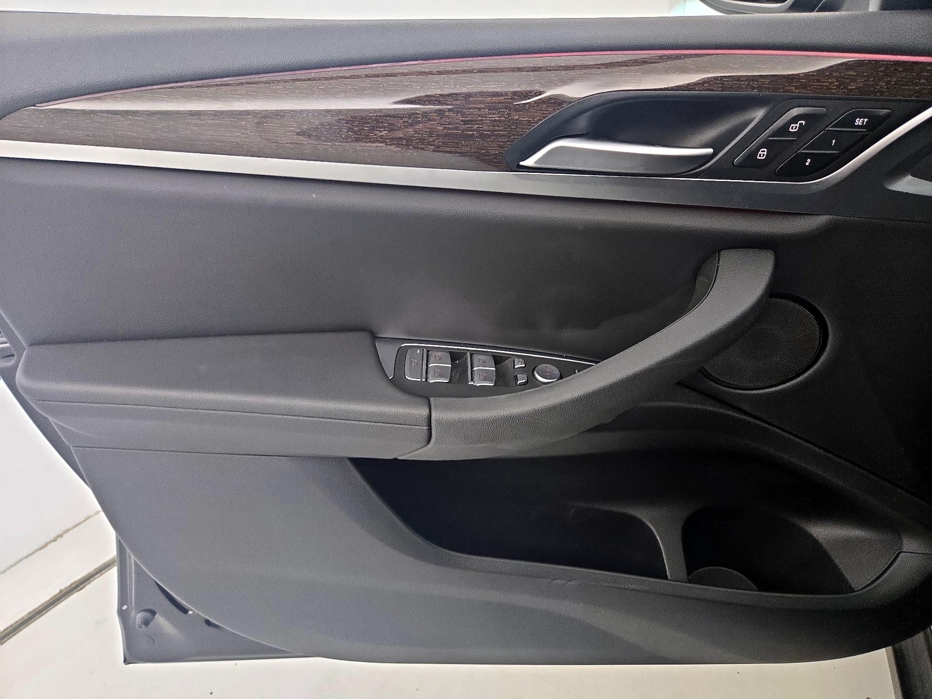 Thumbnail: 2022 BMW X3 - 10