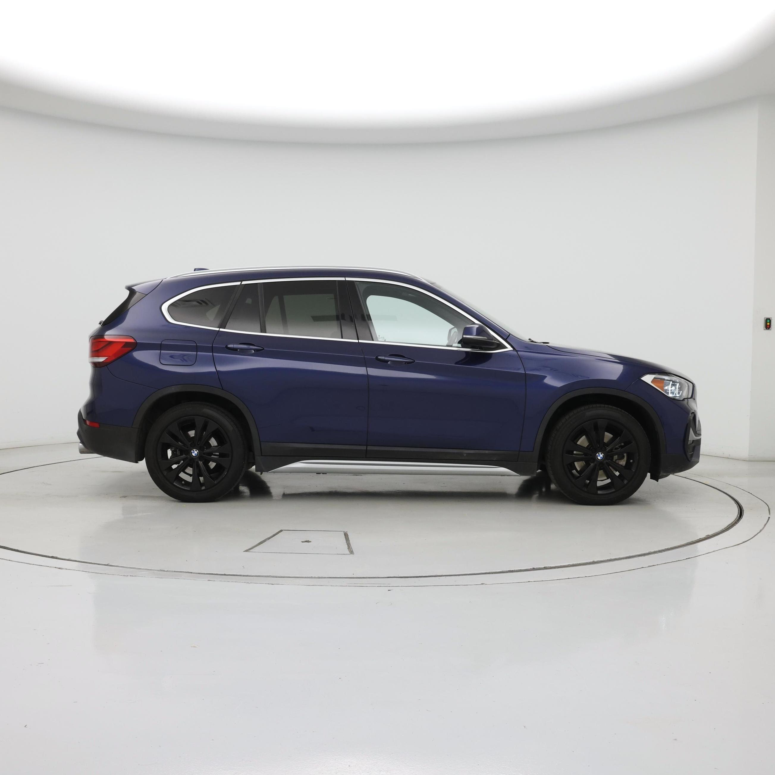 Thumbnail: 2020 BMW X1 - 7