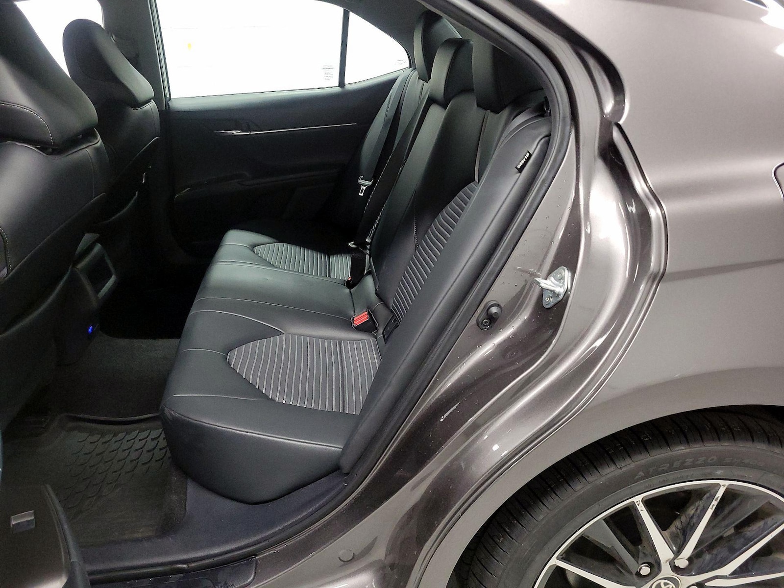 2024 Toyota Camry SE - Photo 19
