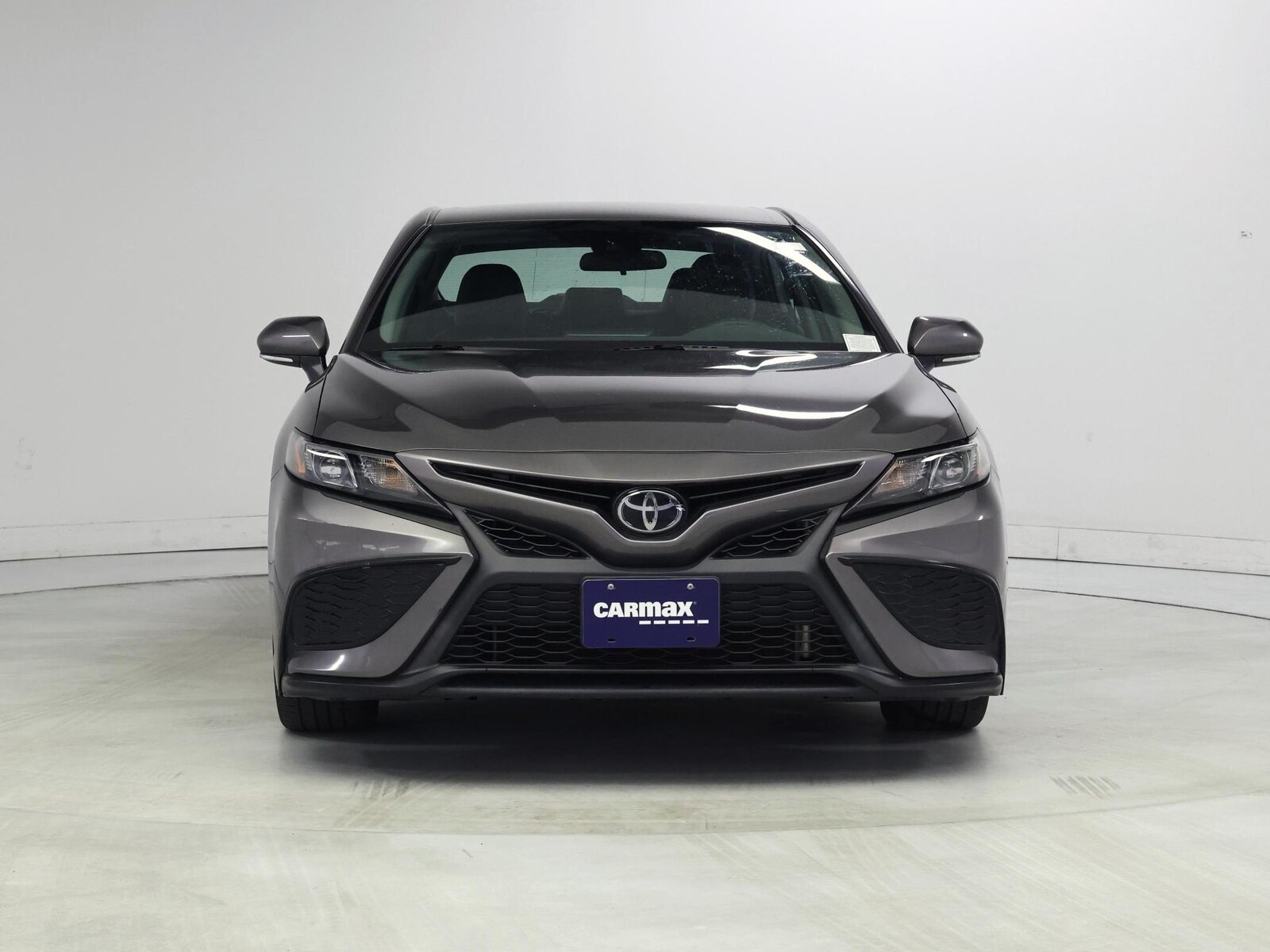 2024 Toyota Camry SE - Photo 6