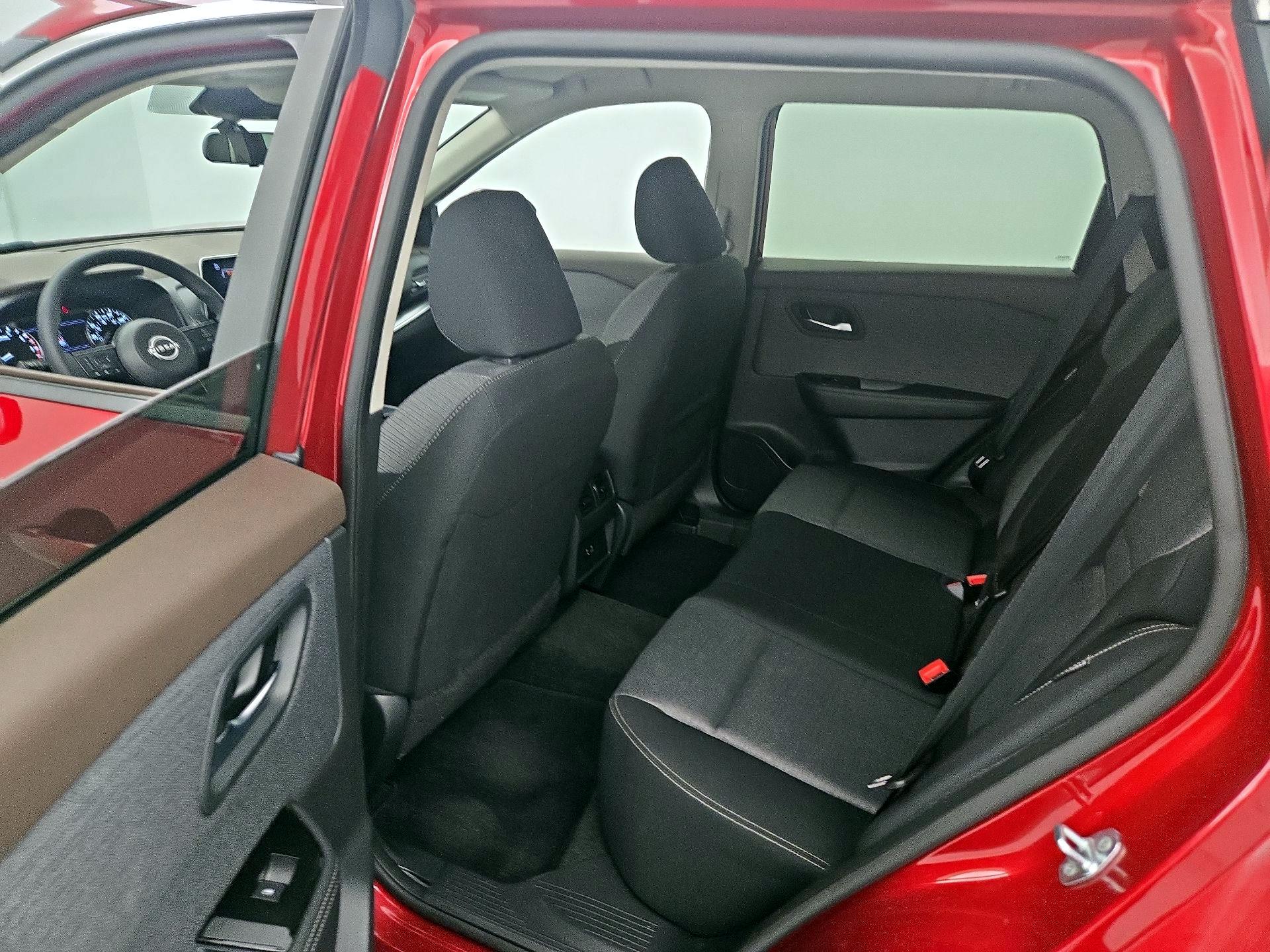 Thumbnail: 2023 Nissan Rogue - 19