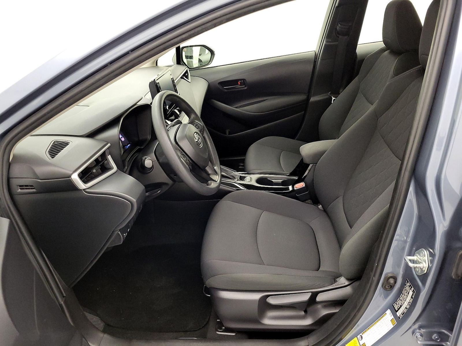 2022 Toyota Corolla LE - Photo 12