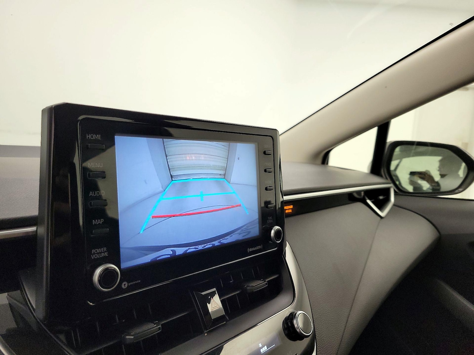 2022 Toyota Corolla LE - Photo 15
