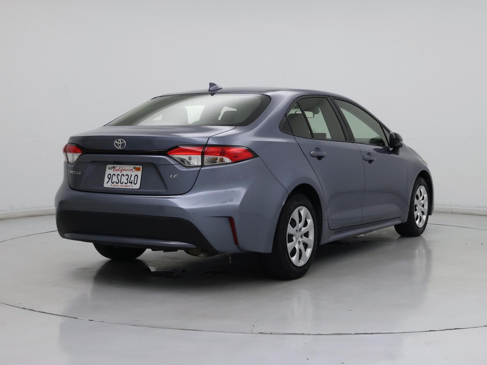 2022 Toyota Corolla LE - Photo 9