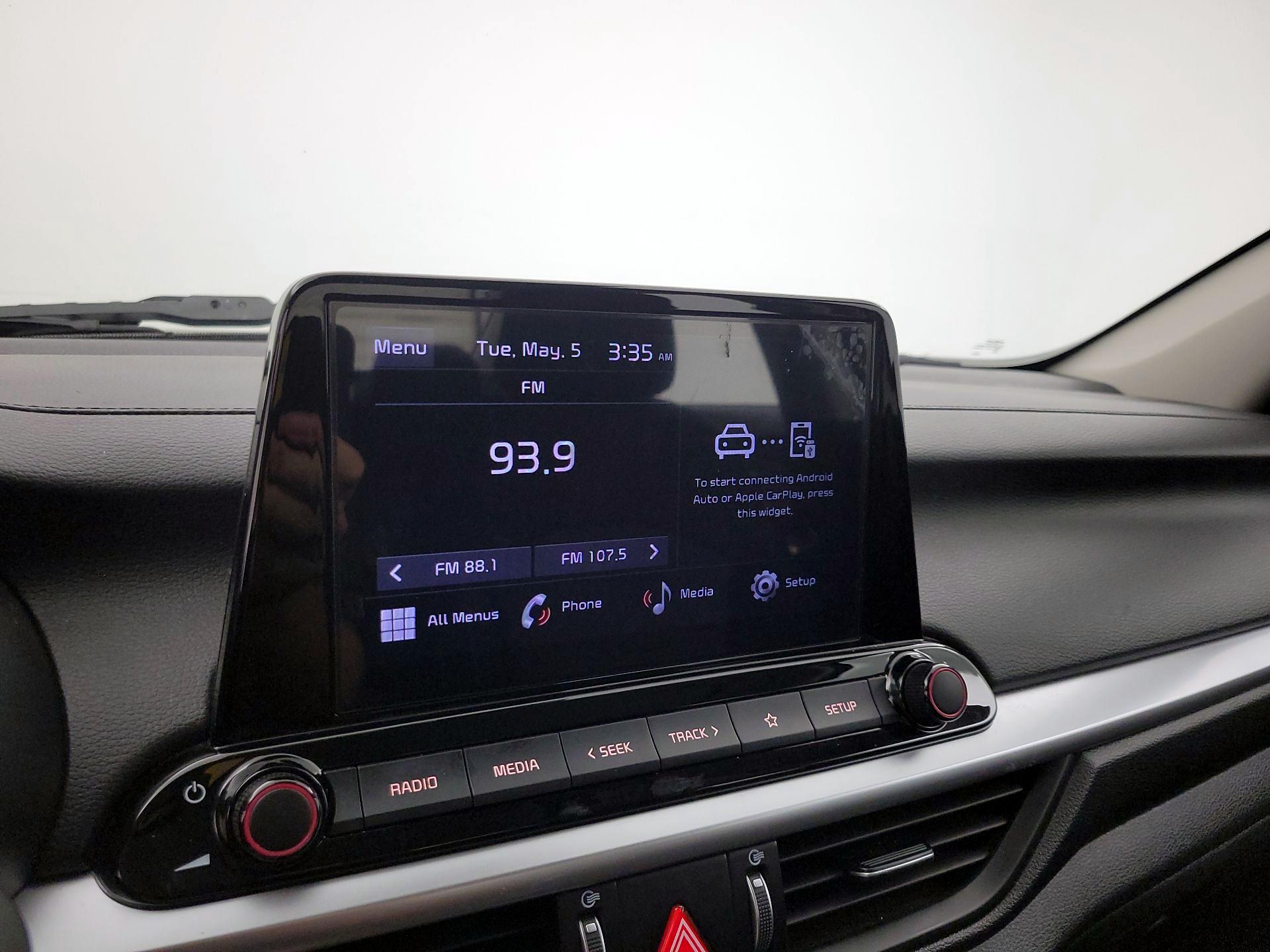 Thumbnail: 2023 Kia Forte - 15