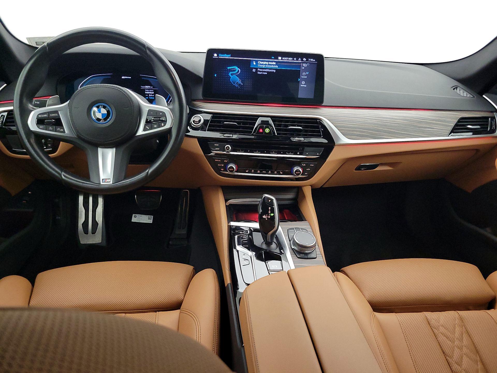 Thumbnail: 2023 BMW 5 Series - 9