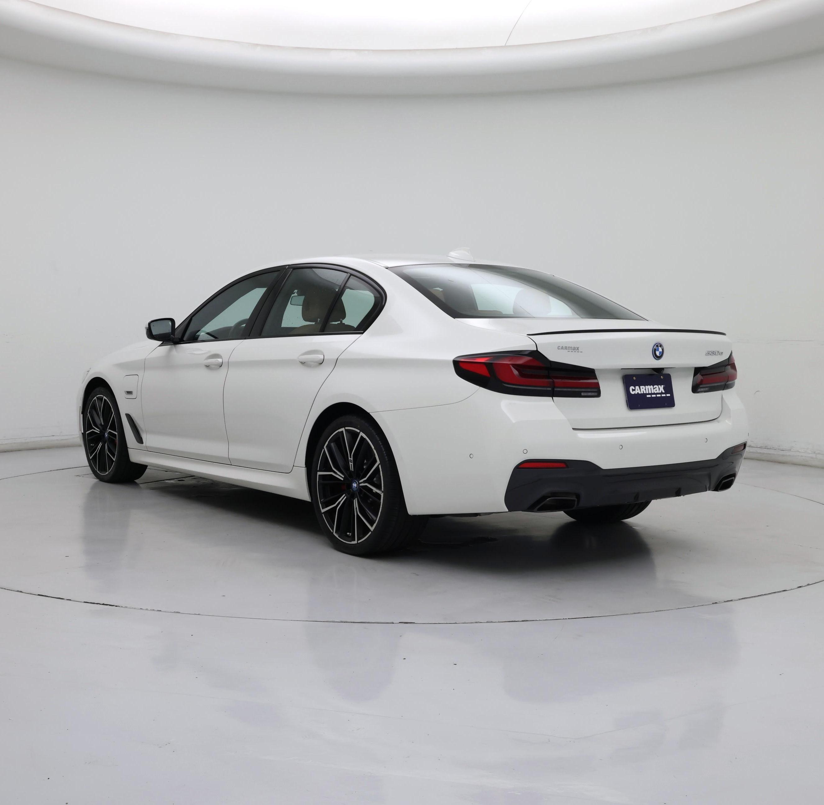 Thumbnail: 2023 BMW 5 Series - 2